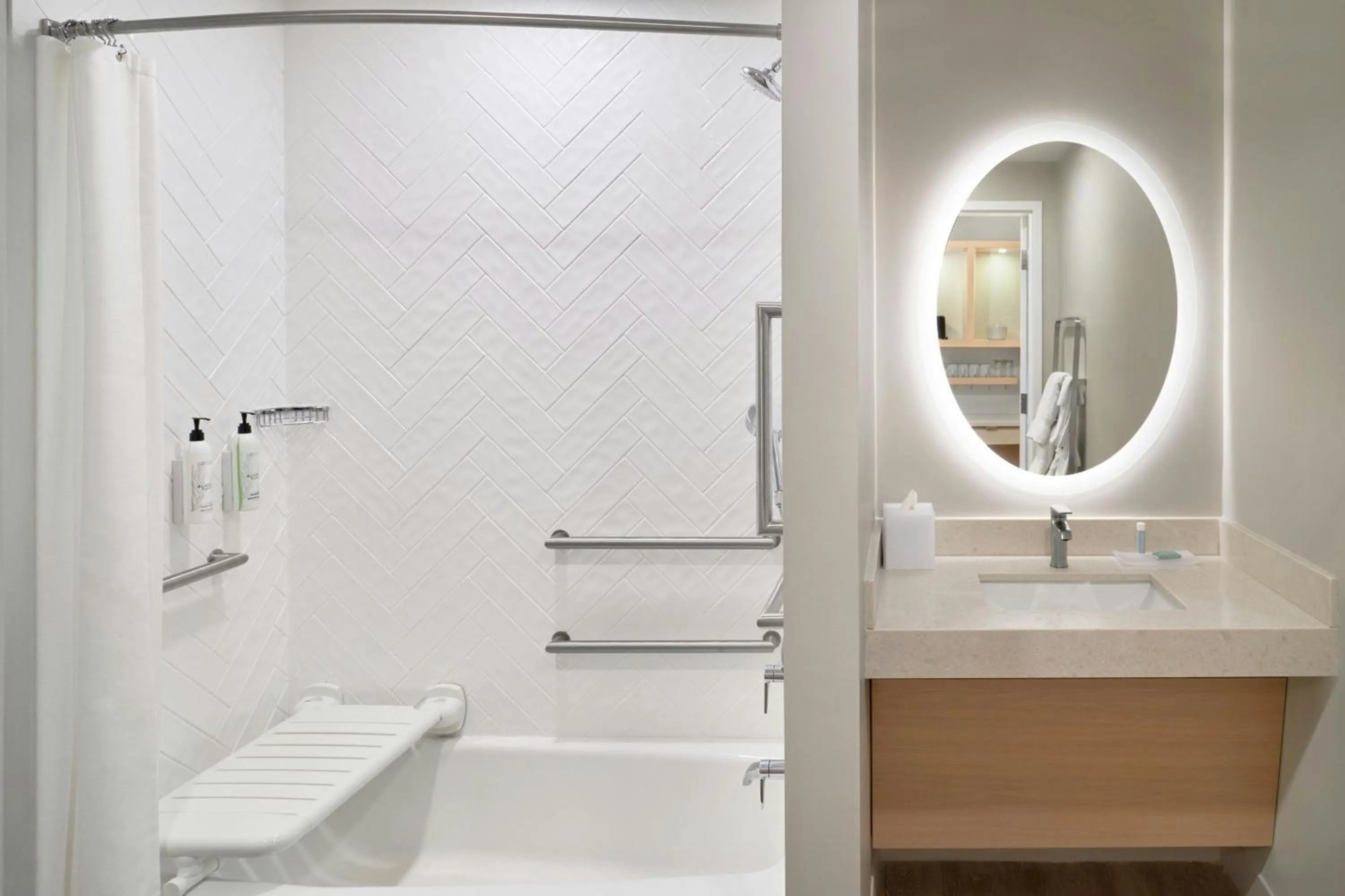 Bathroom in TownePlace Suites by Marriott Calhoun