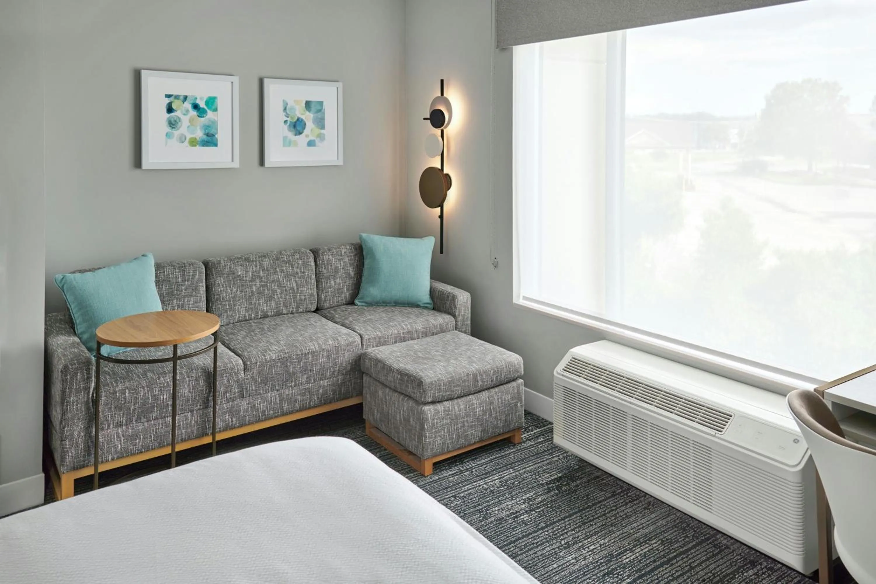 Photo of the whole room, Bed in TownePlace Suites by Marriott Calhoun