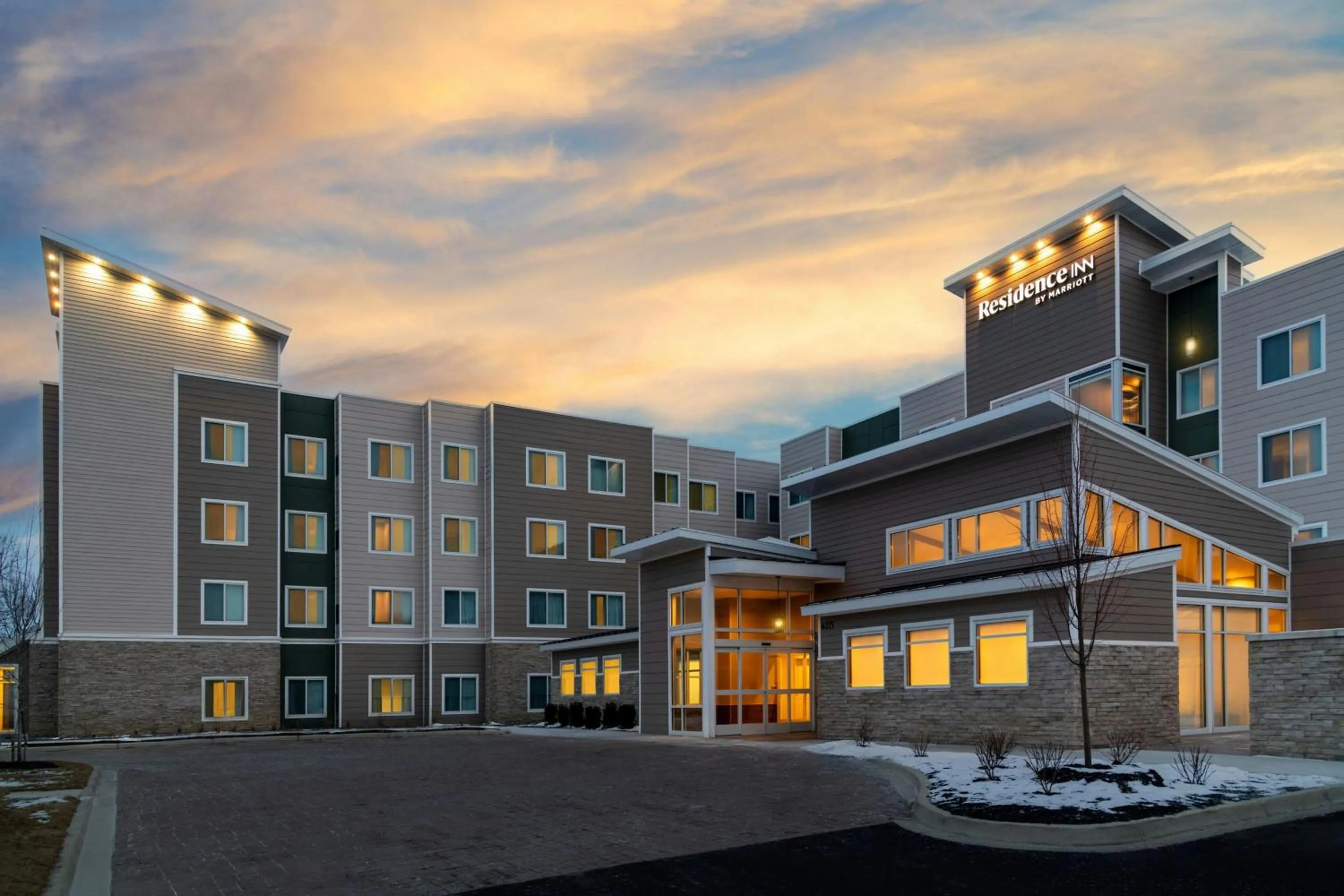Property building in Residence Inn by Marriott Detroit Dearborn