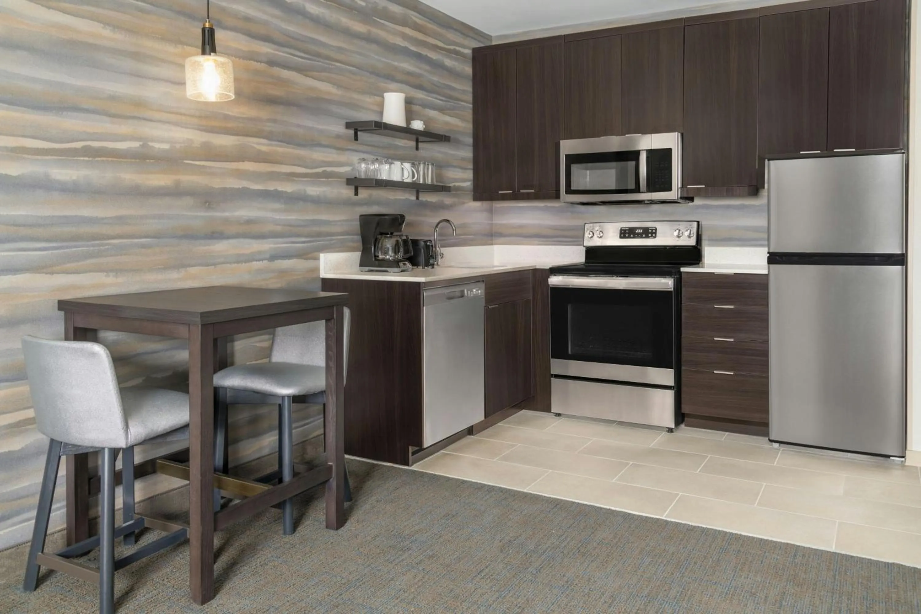 Bedroom in Residence Inn by Marriott Detroit Dearborn