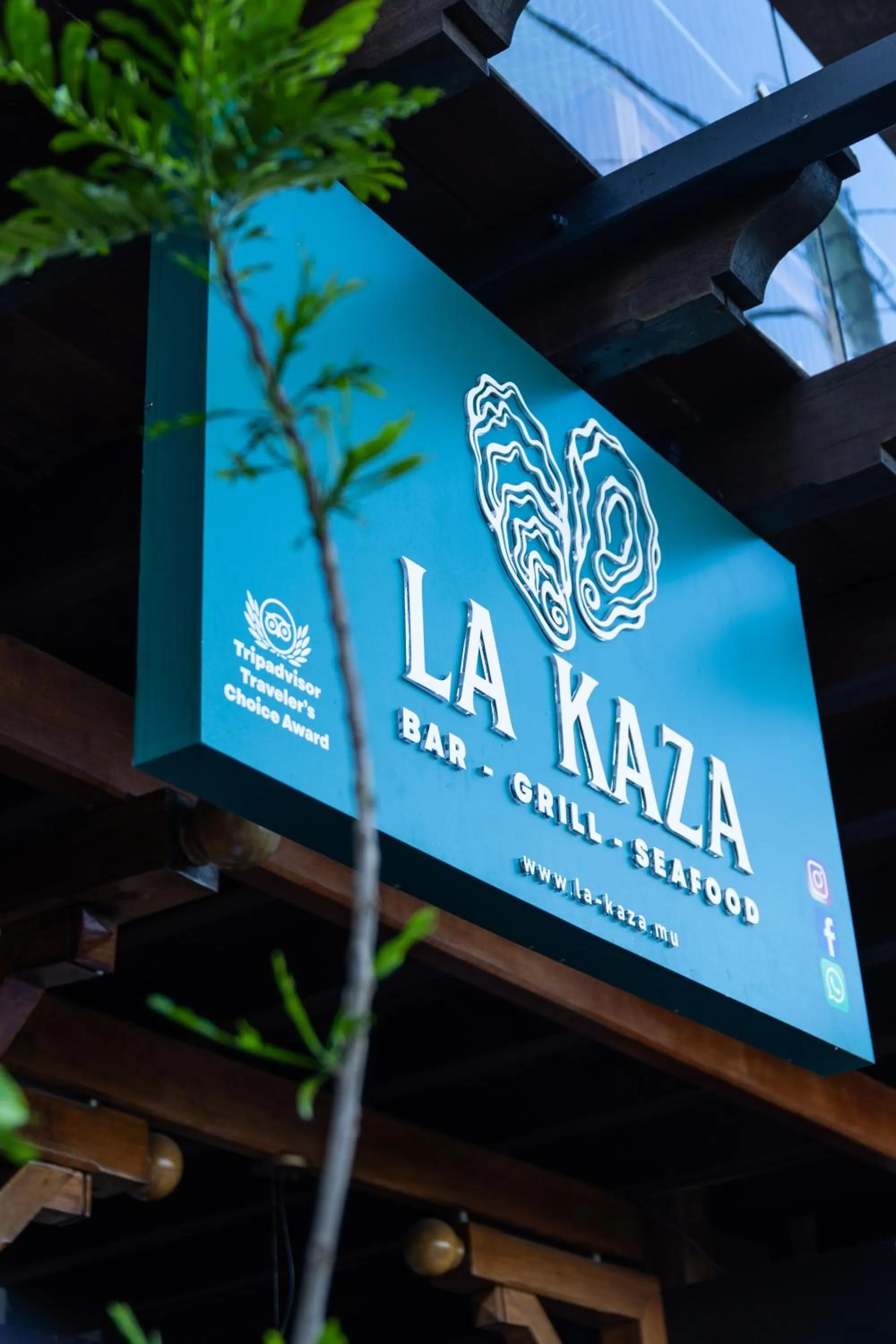 Restaurant/places to eat in Azure Beach Boutique Hotel