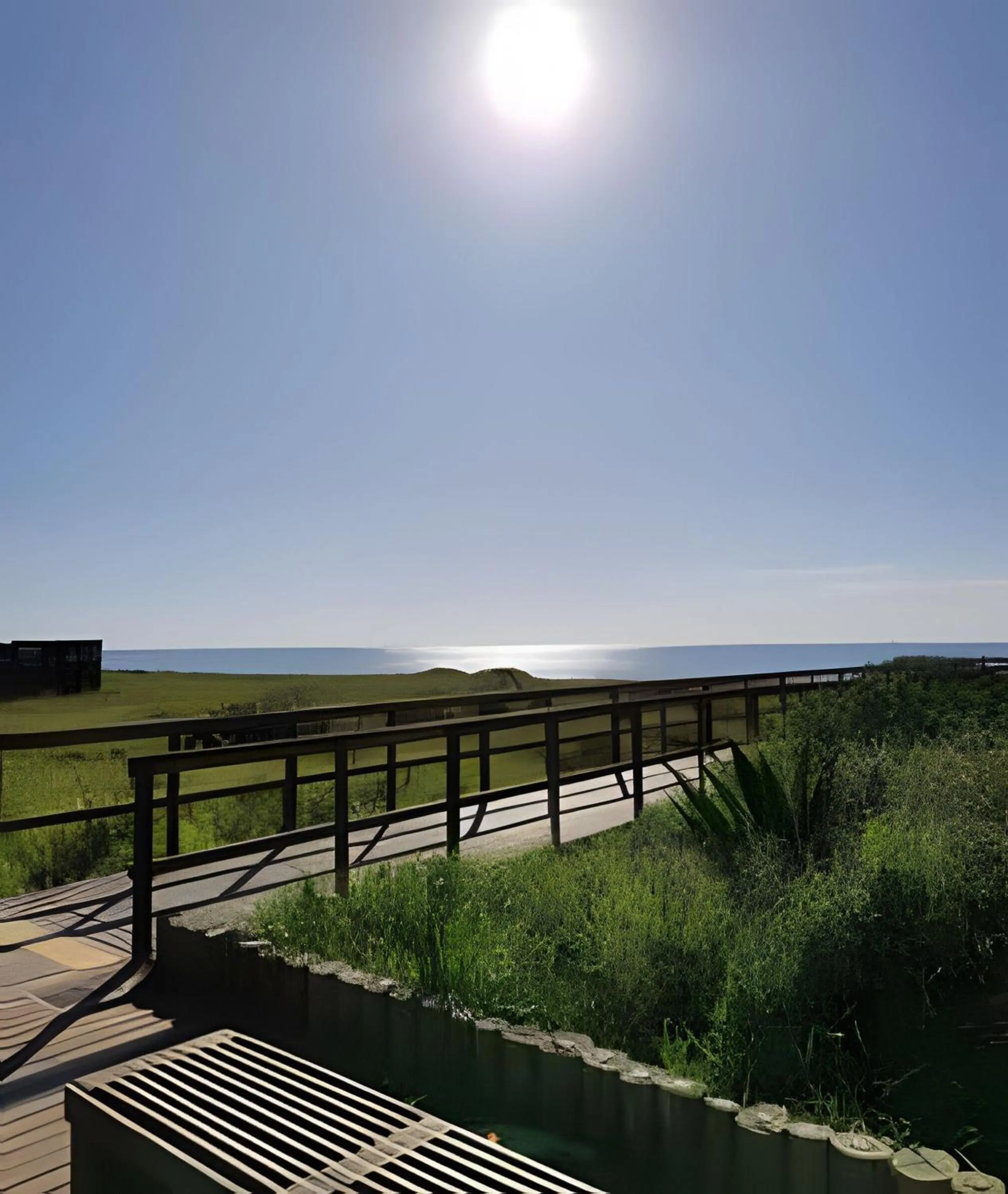 Beach in 4°andar, 15km B. Carrero,200m mar