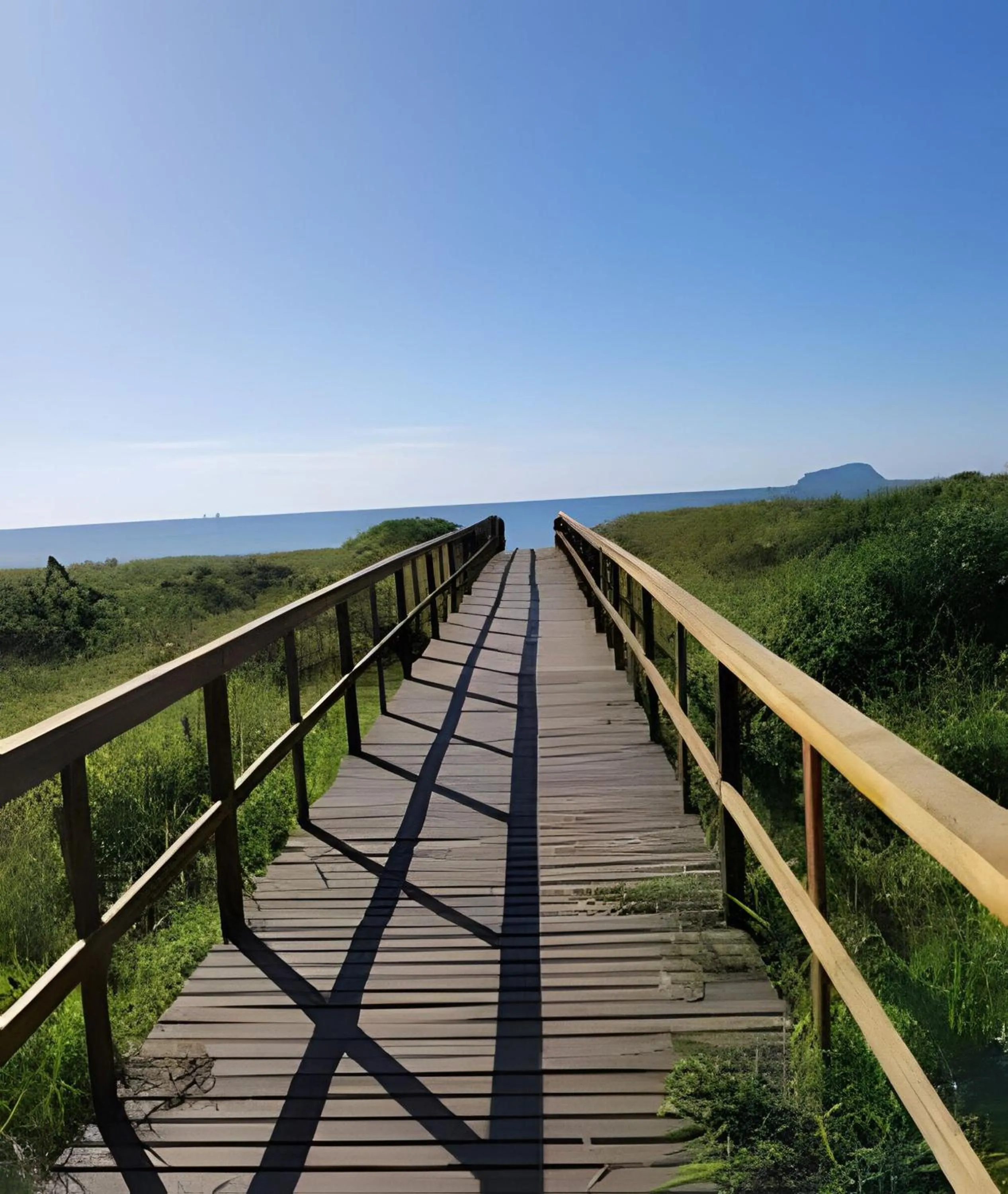 Beach in 4°andar, 15km B. Carrero,200m mar