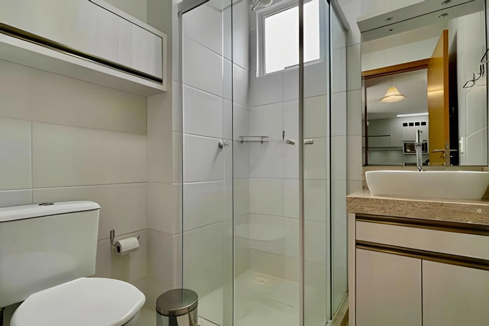 Toilet in 4°andar, 15km B. Carrero,200m mar
