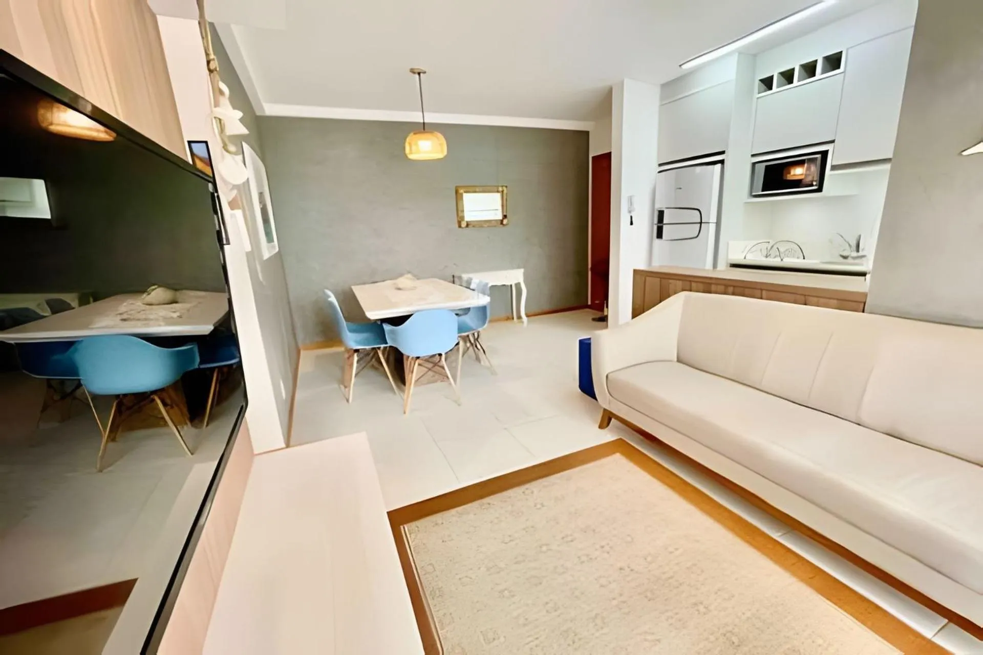 Living room in 4°andar, 15km B. Carrero,200m mar