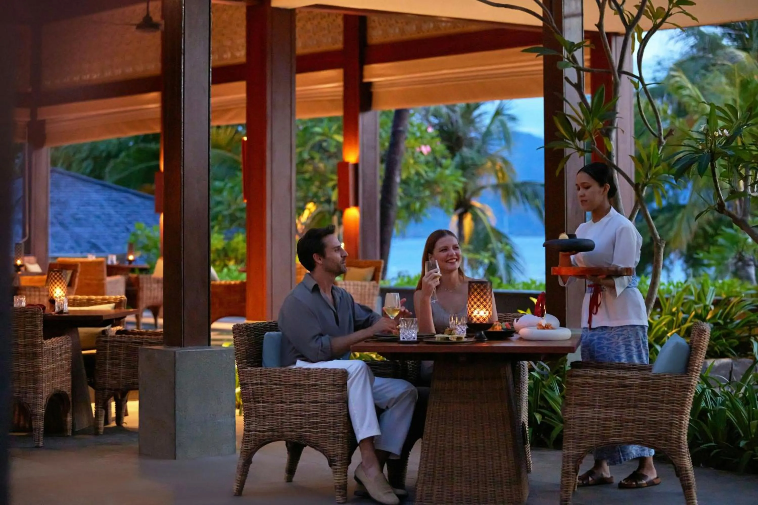 Restaurant/places to eat in The Sira, a Luxury Collection Resort and Spa, Lombok
