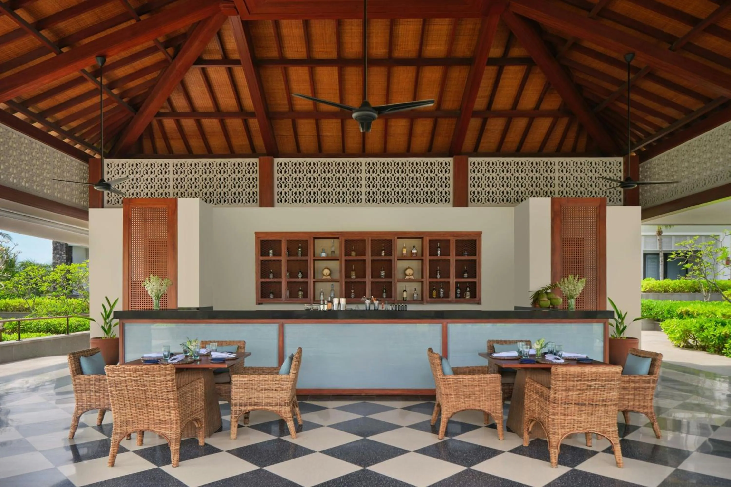 Restaurant/places to eat in The Sira, a Luxury Collection Resort and Spa, Lombok