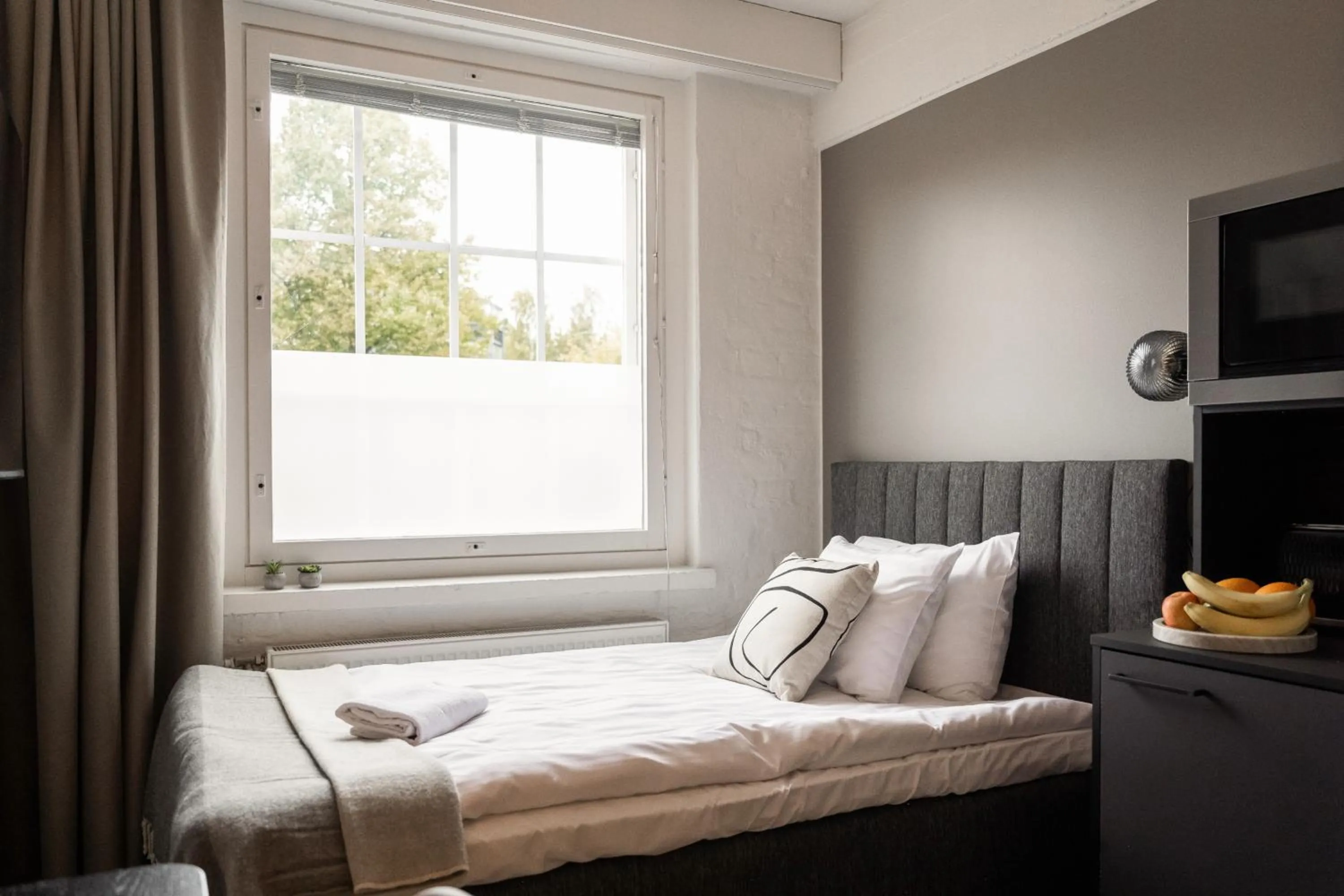 Bed in Frans & Frans - Hotel and Apartments by UHANDA