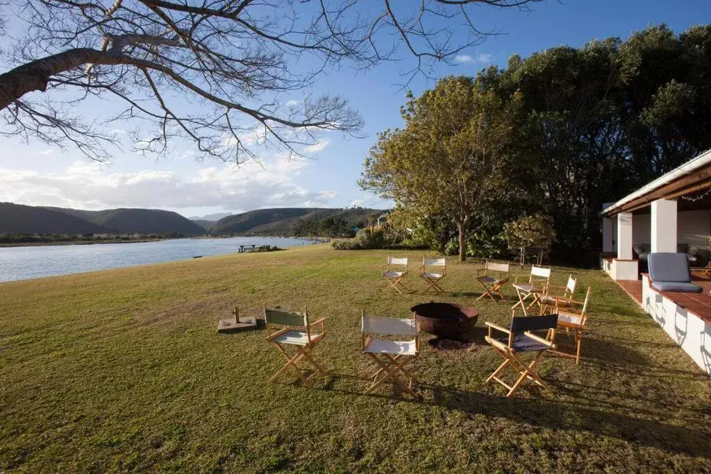 Five-Bedroom House in Keurbooms River House Five-Bedroom House in Keurbooms River House