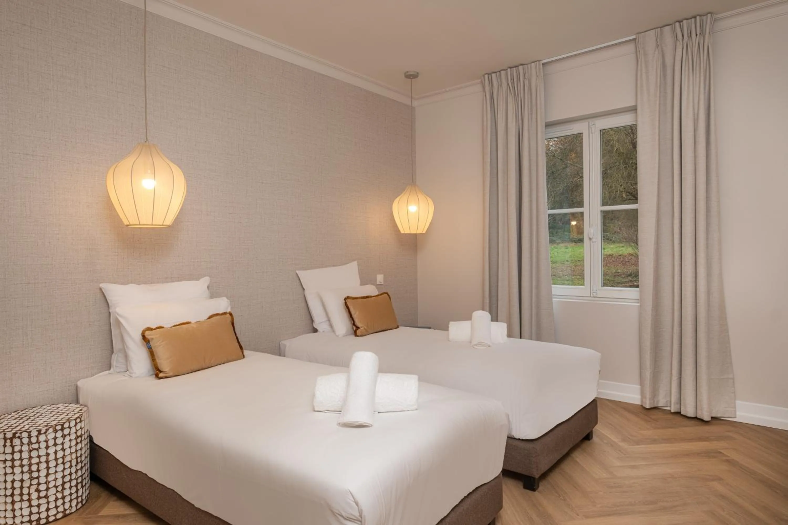 Bedroom, Bed in L'Horloge - Appart'Hotel proche de Disneyland