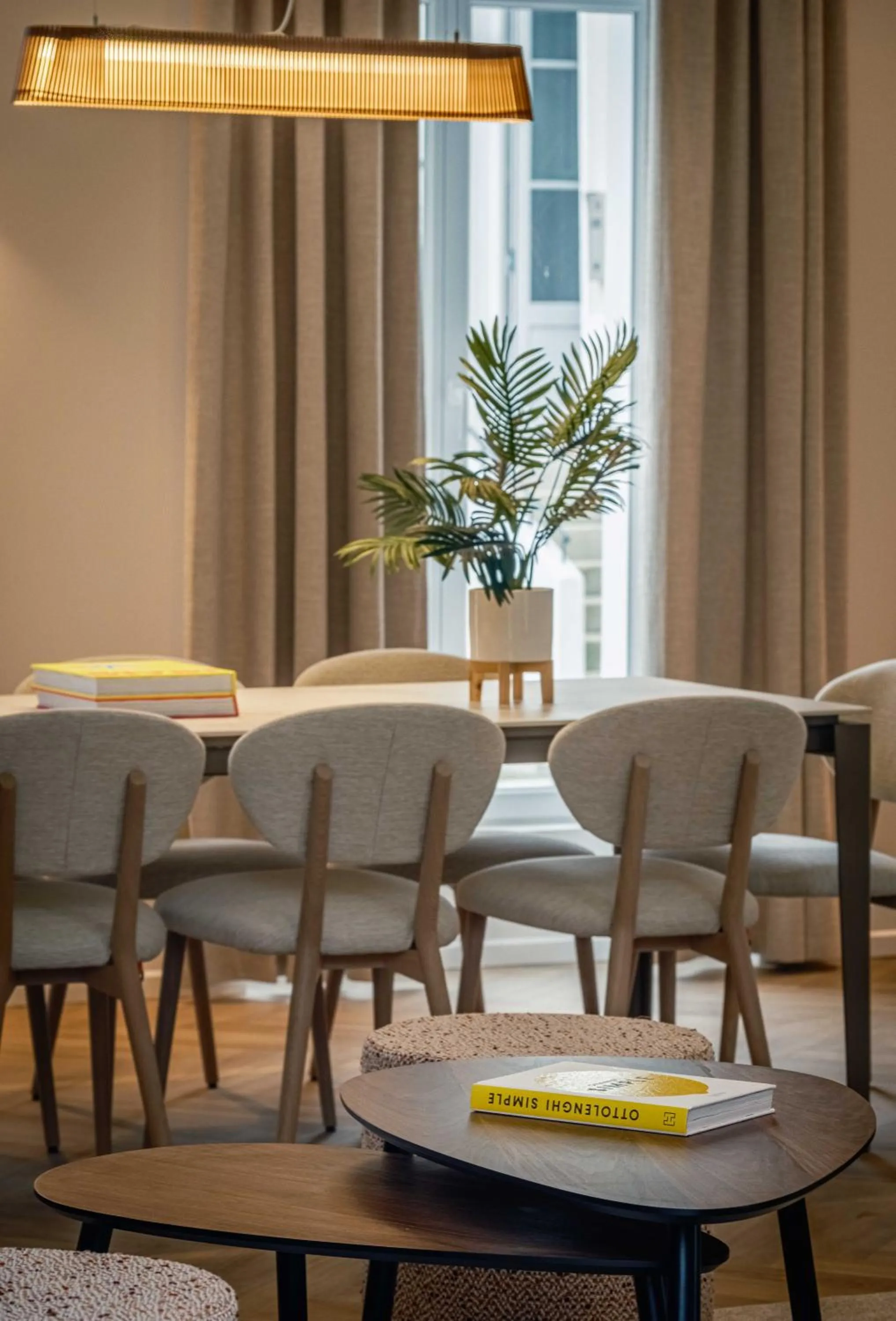 Dining area in L'Horloge - Appart'Hotel proche de Disneyland
