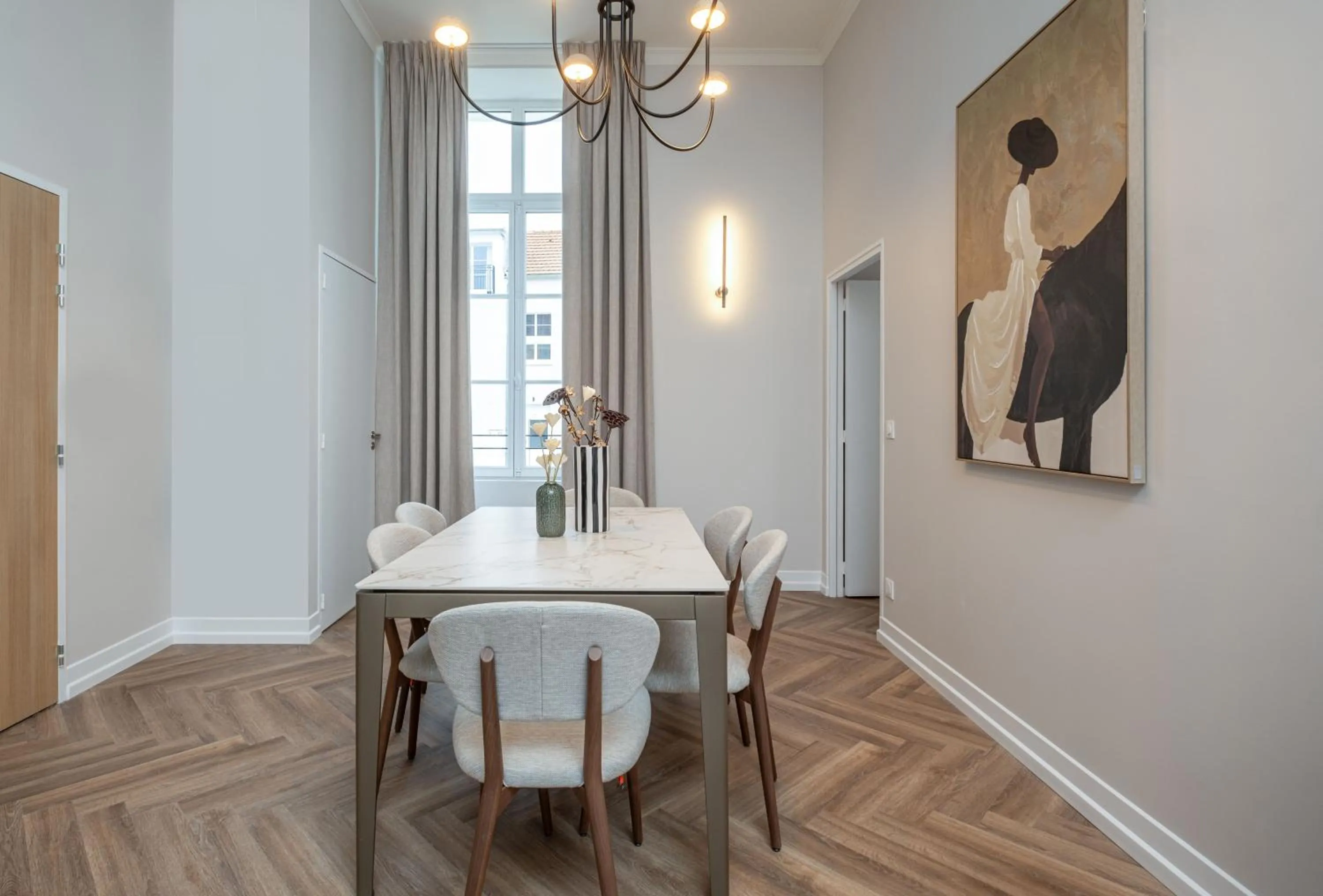 Dining area in L'Horloge - Appart'Hotel proche de Disneyland