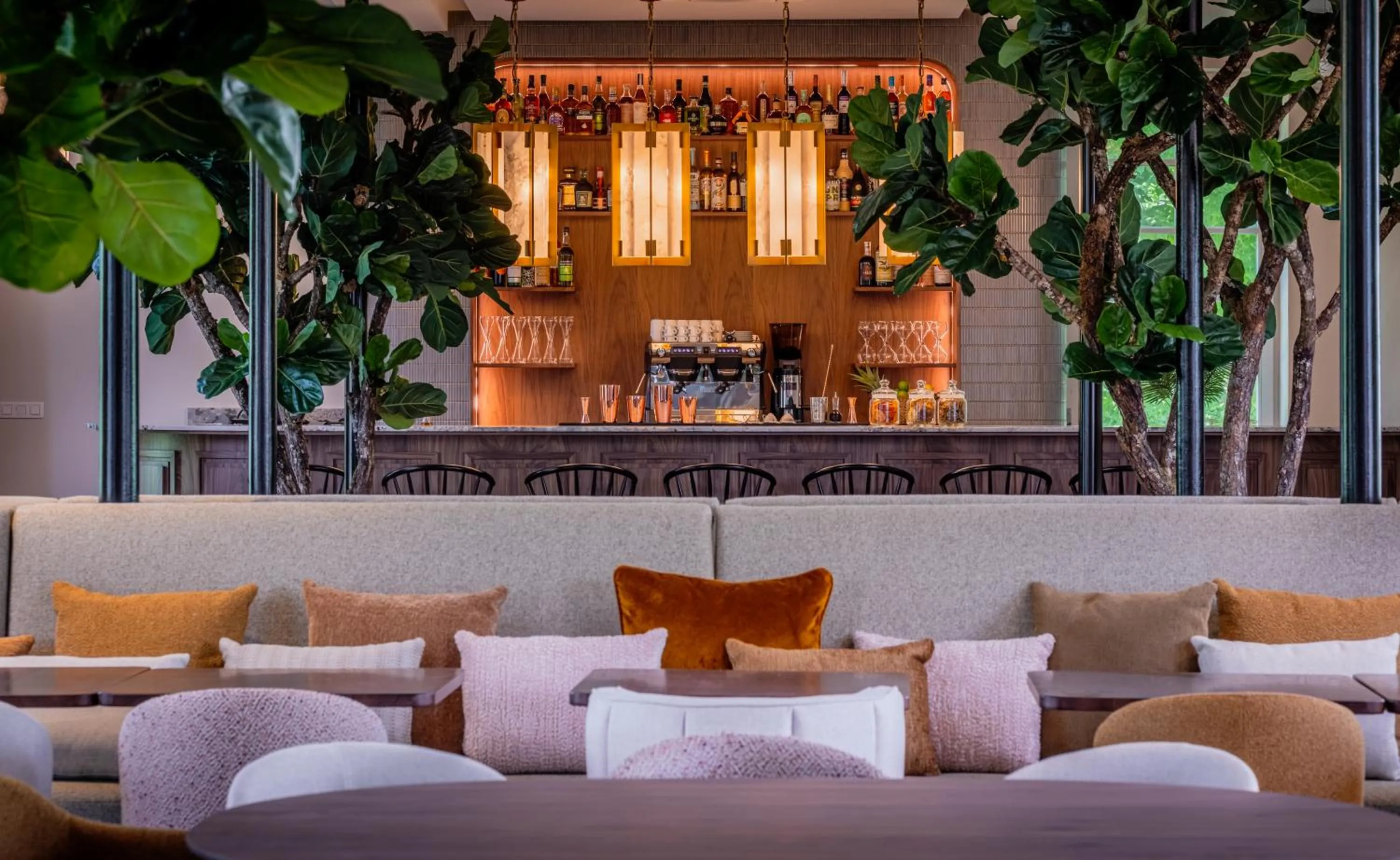 Restaurant/places to eat in L'Horloge - Appart'Hotel proche de Disneyland