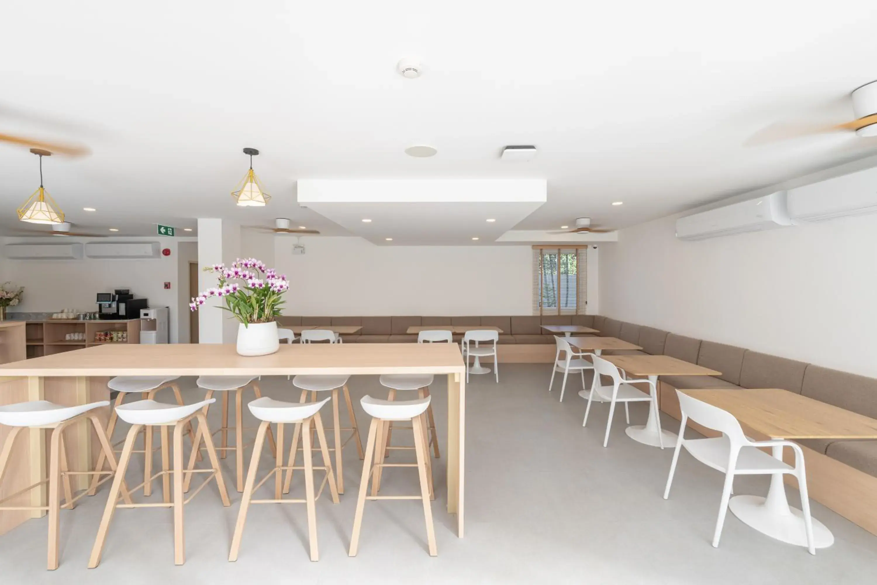Restaurant/places to eat in Lis Hotel Chiangmai Restaurant/places to eat in Lis Hotel Chiangmai