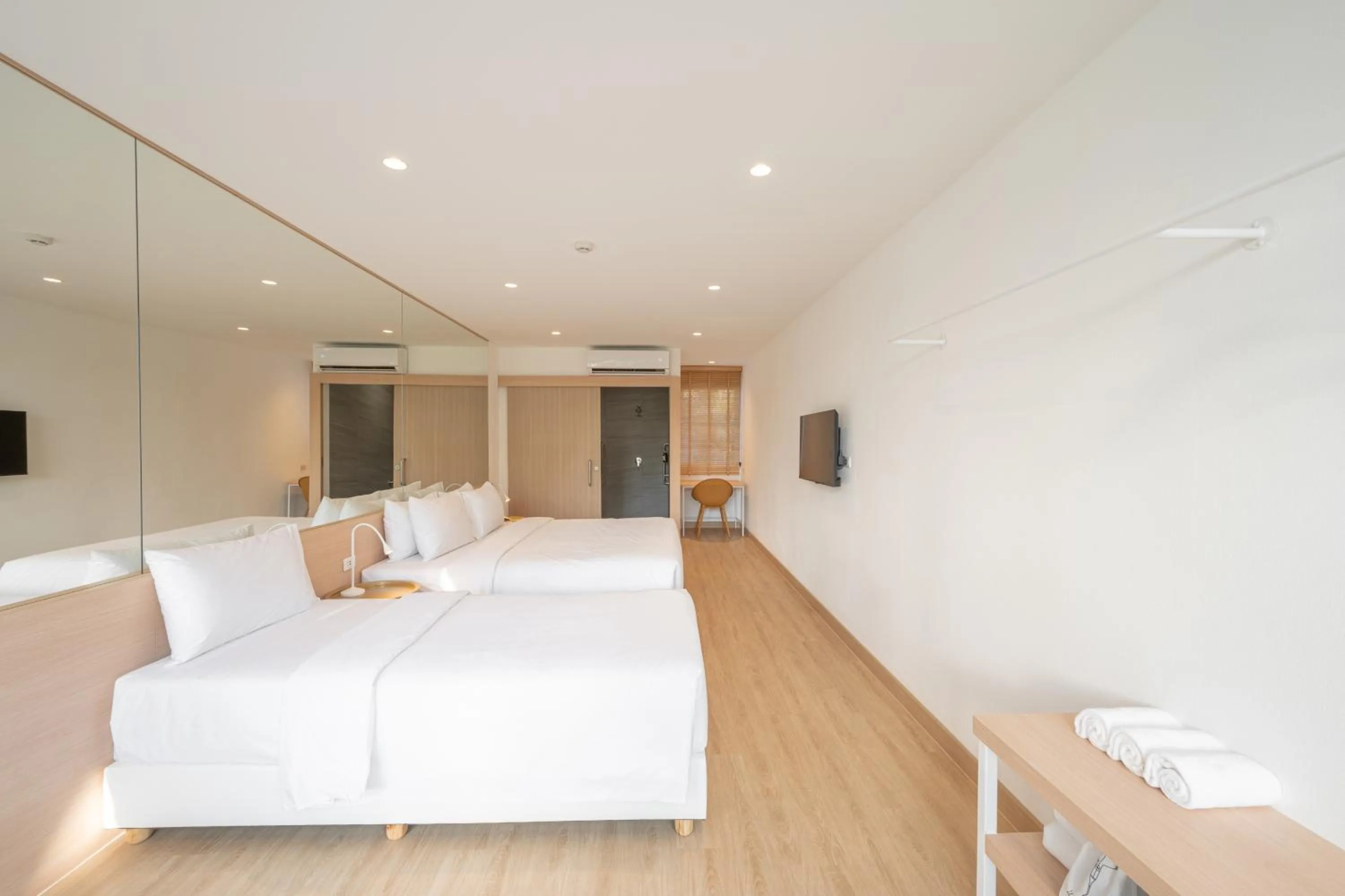 Bed in Lis Hotel Chiangmai