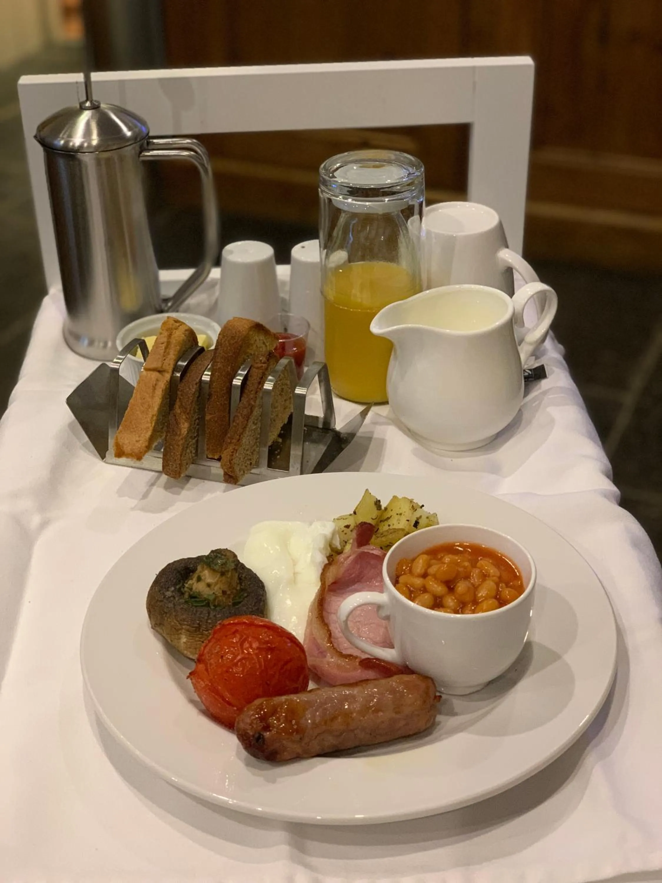 Breakfast in Fourwinds B&B