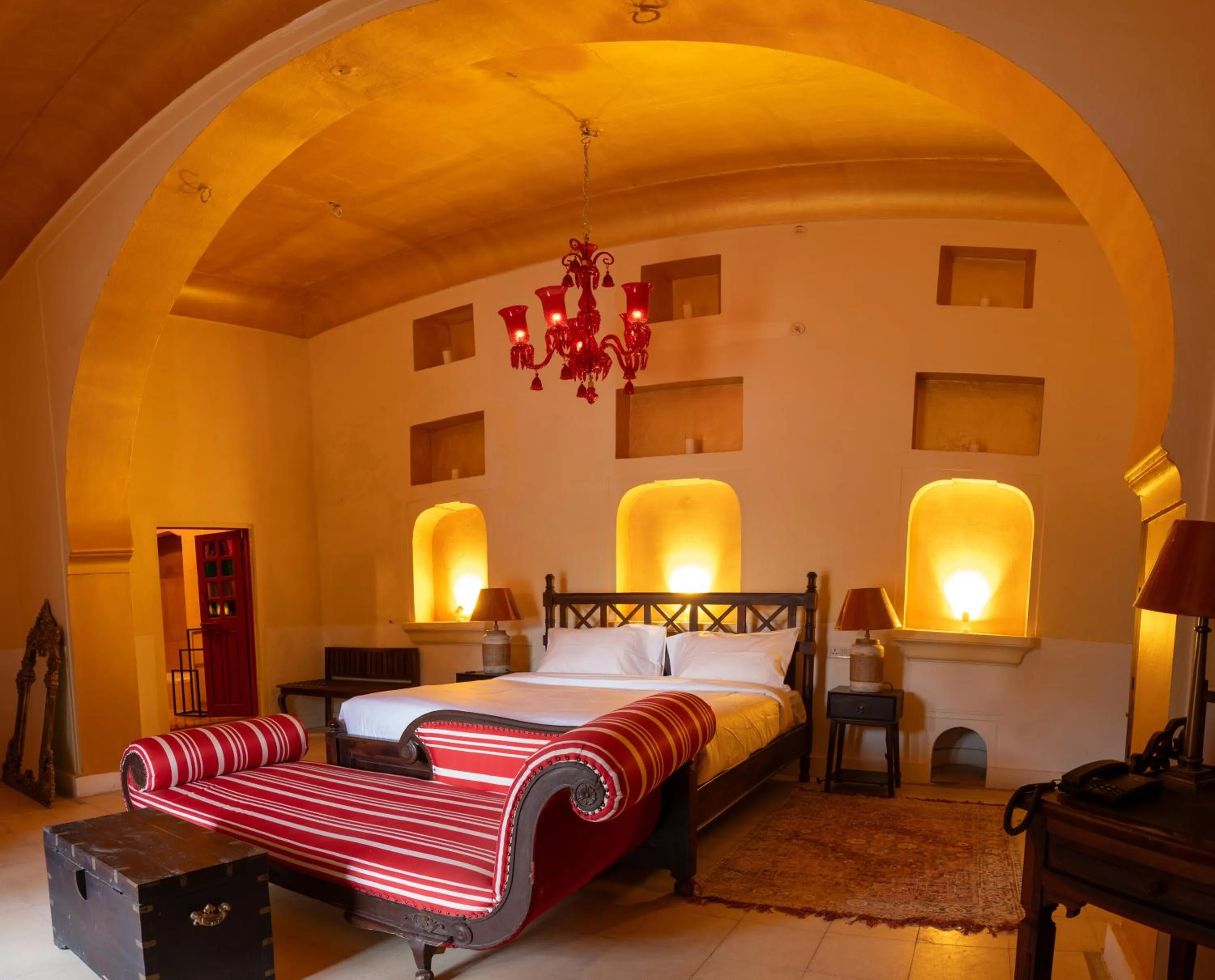Bed in Medieval Forts, Kalwar, Jaipur
