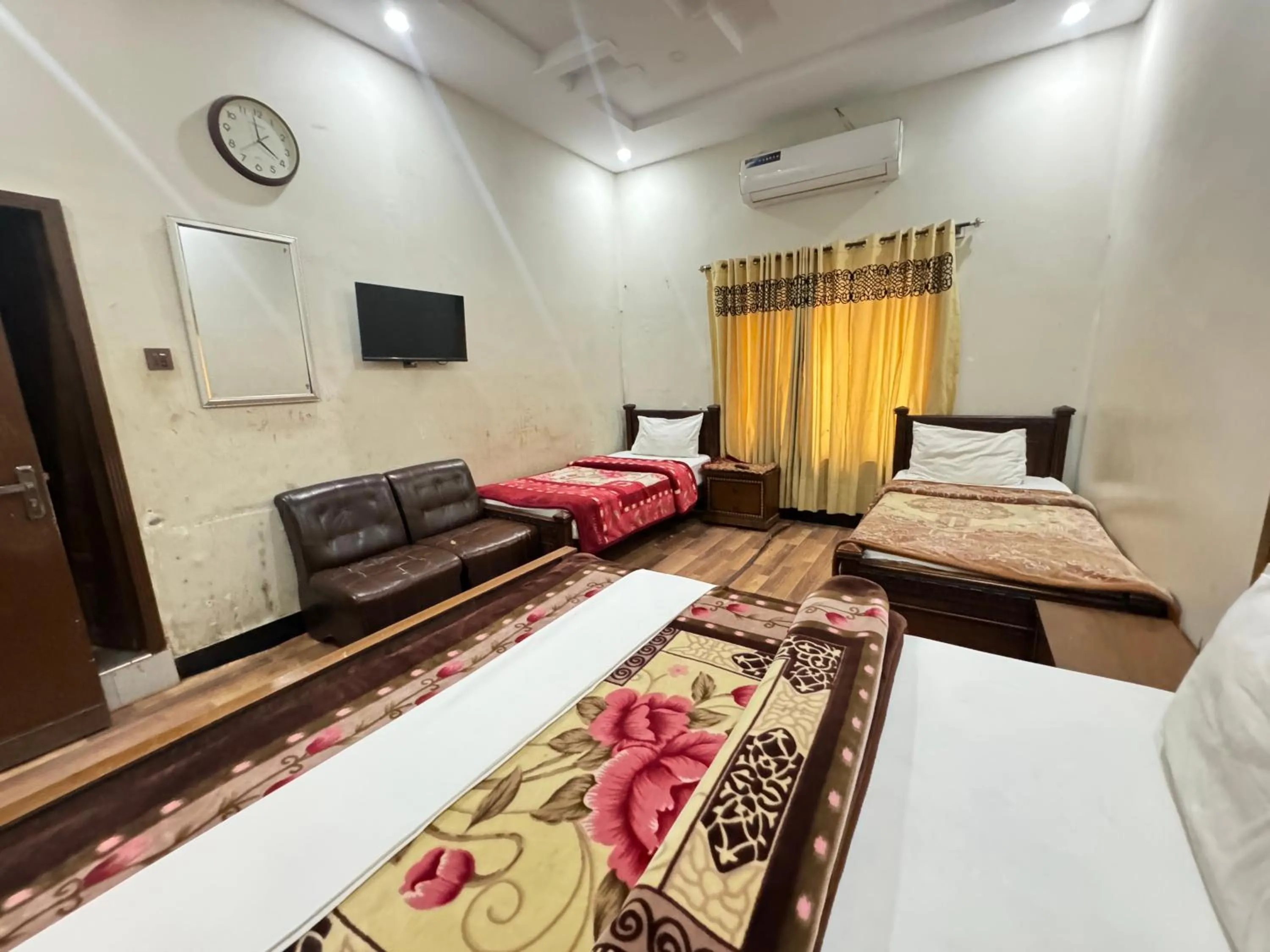 Bed in Millat Guest House G9