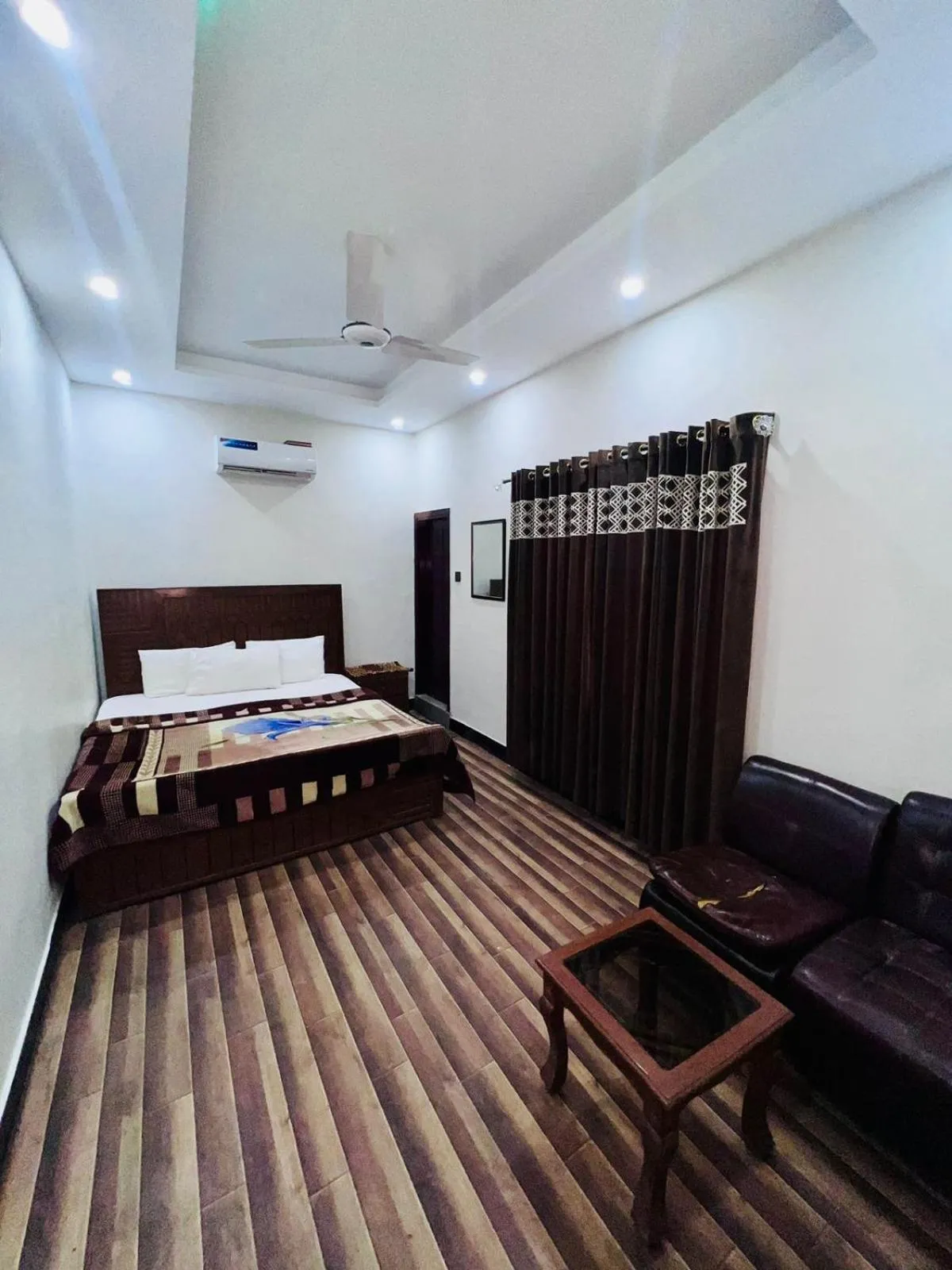 Bed in Millat Guest House G9