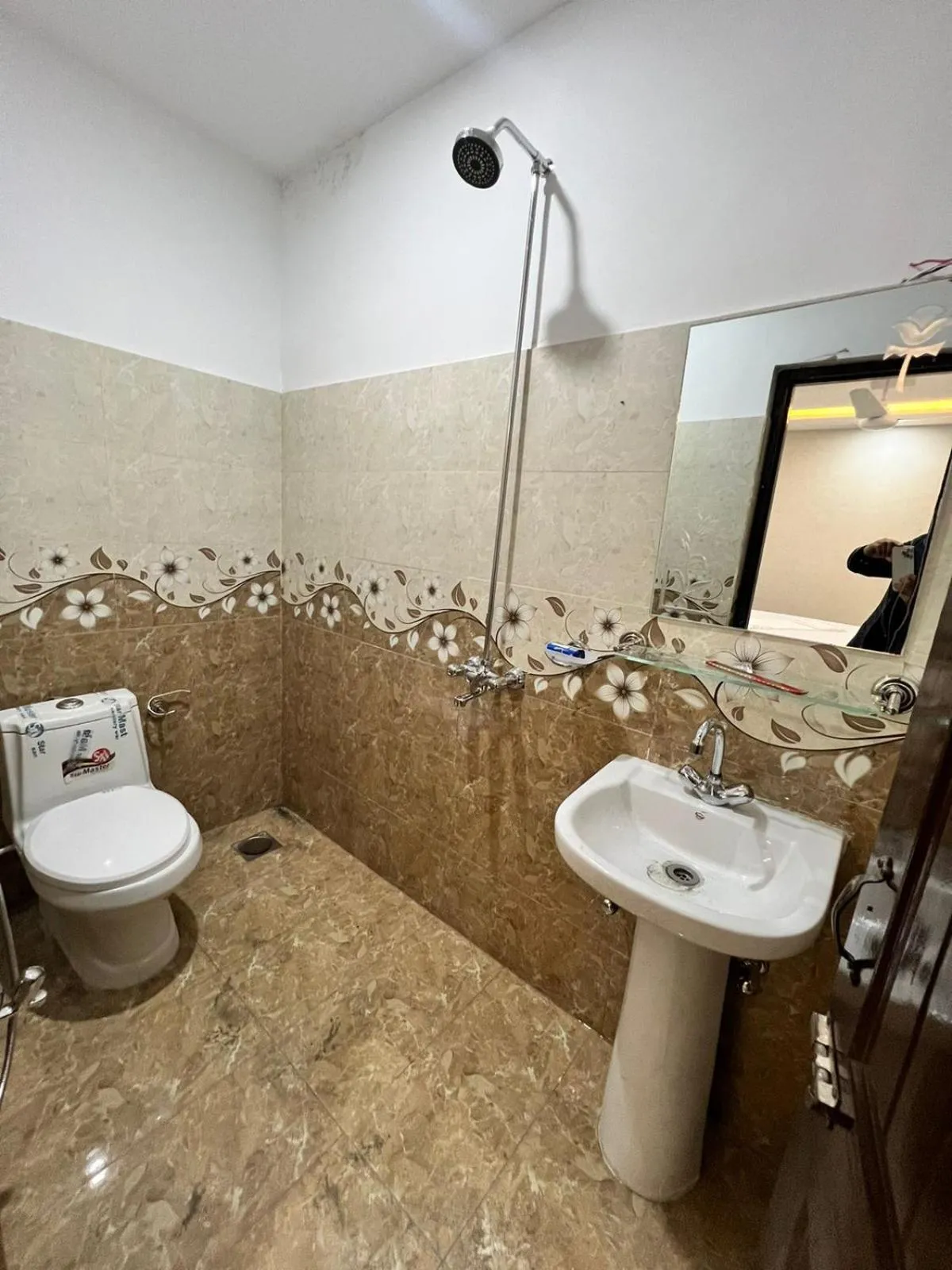 Millat Guest House G9