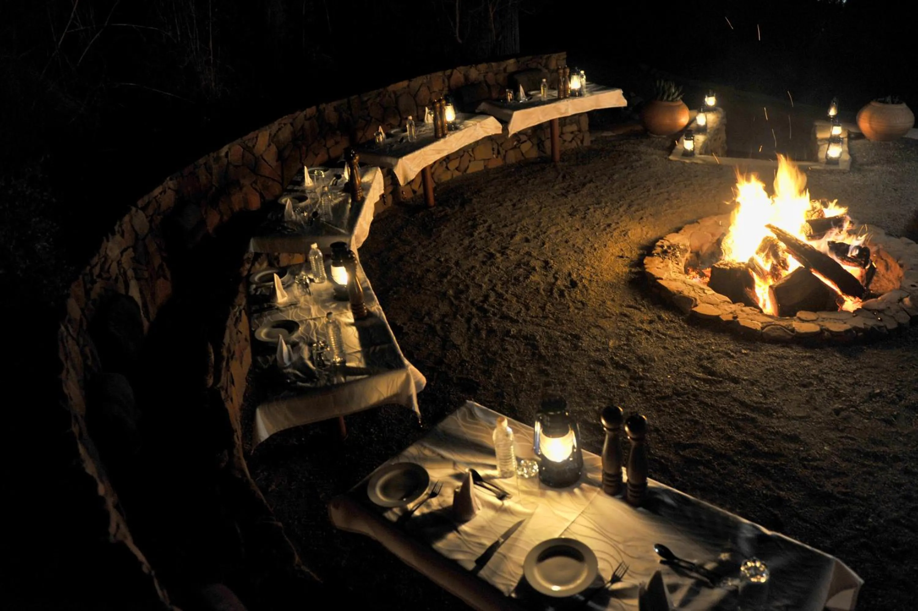 Restaurant/places to eat in Esiweni Luxury Safari Lodge