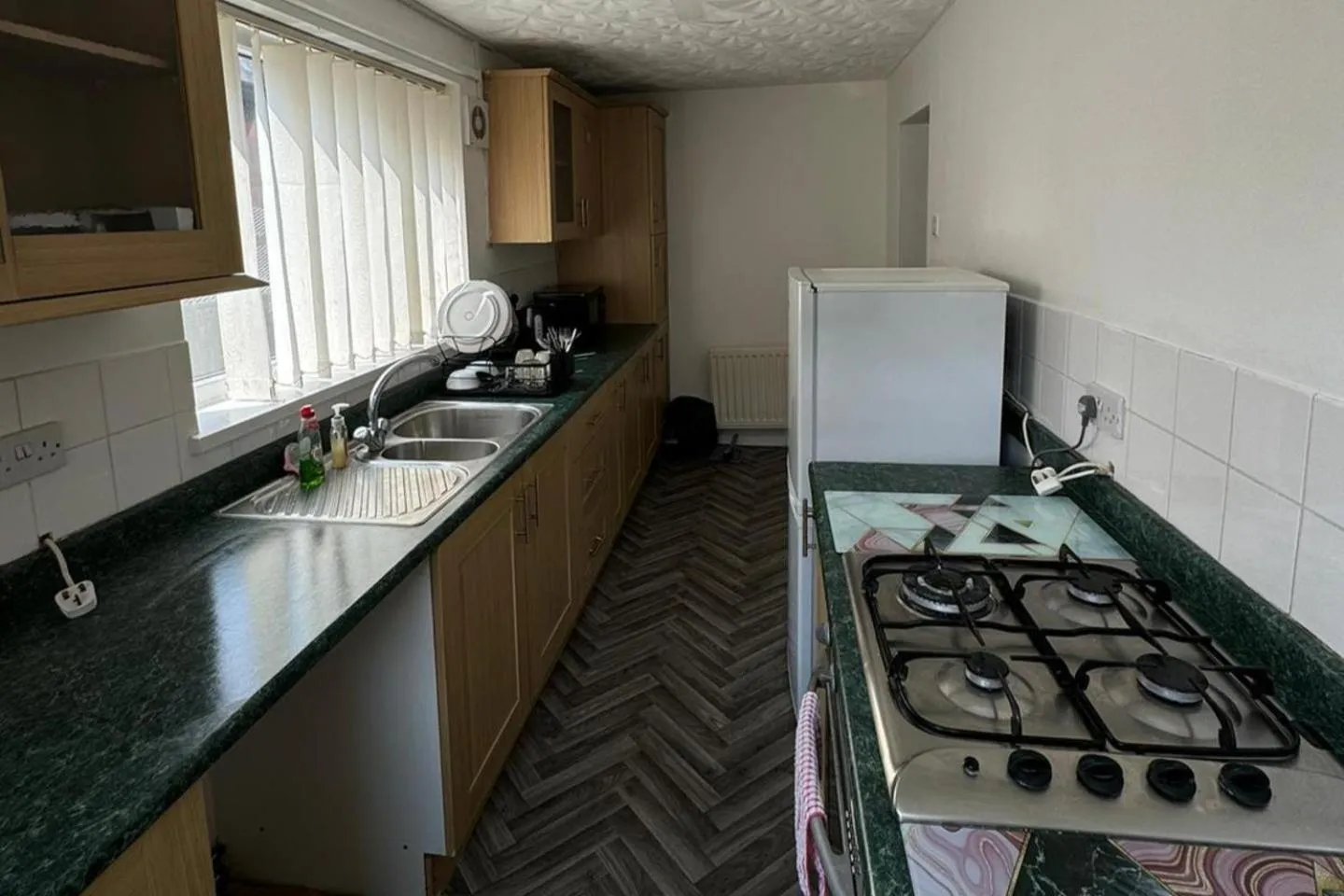 Hartlepool - 2 bedroom - near seaside - Sleeps 5