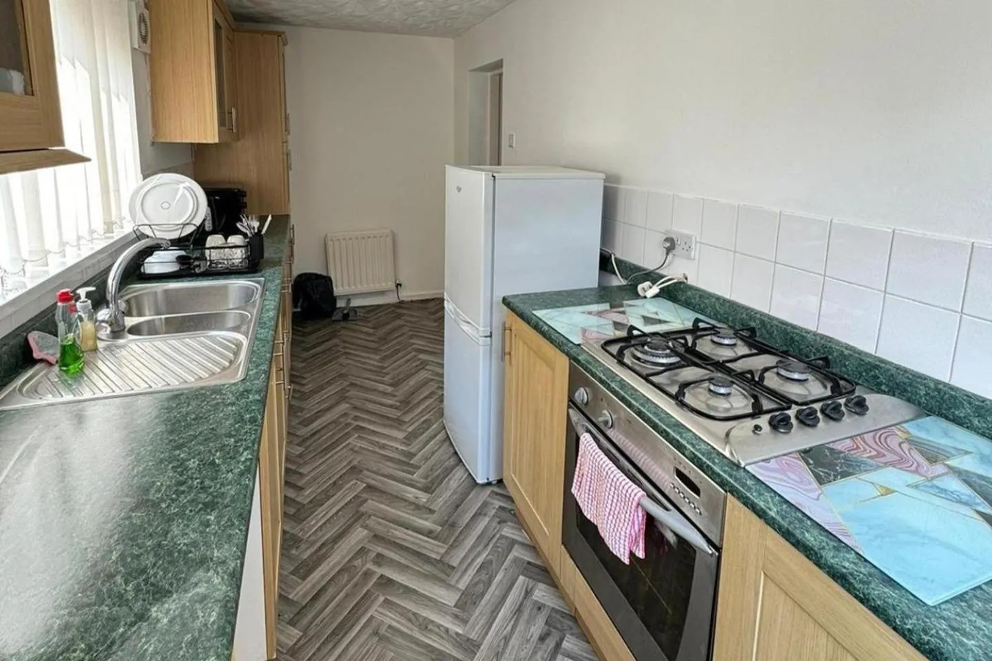 Hartlepool - 2 bedroom - near seaside - Sleeps 5