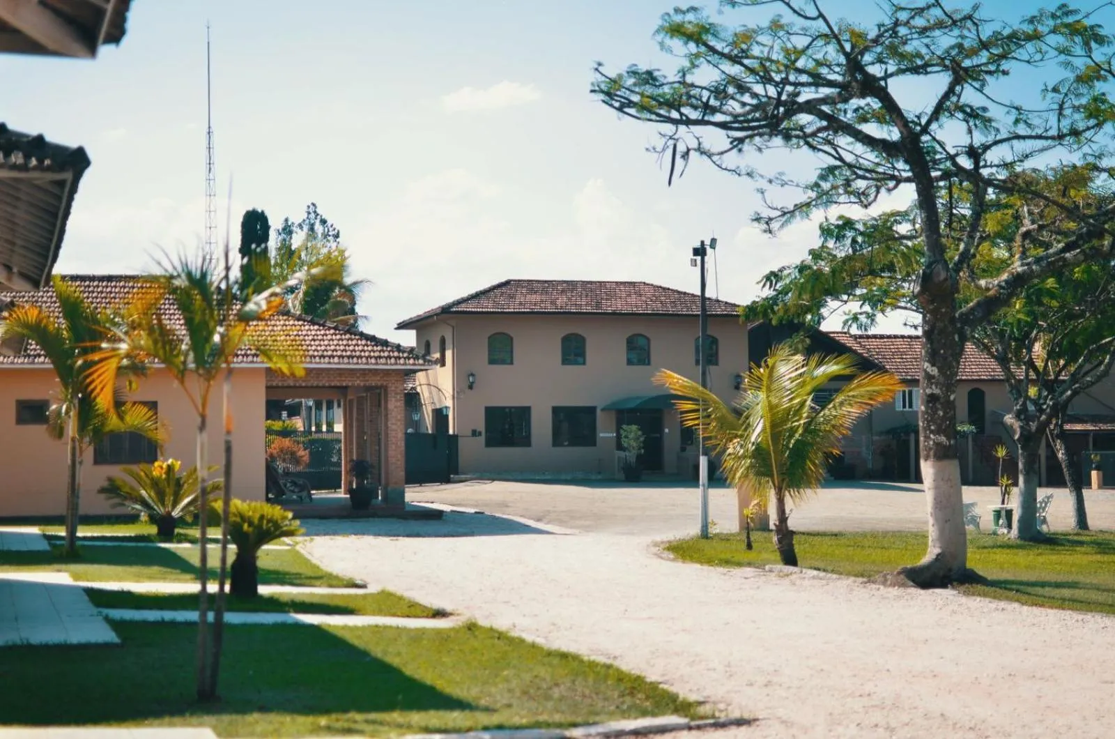 Property building in O Paturi - Village Hotel Proximo Aparecida