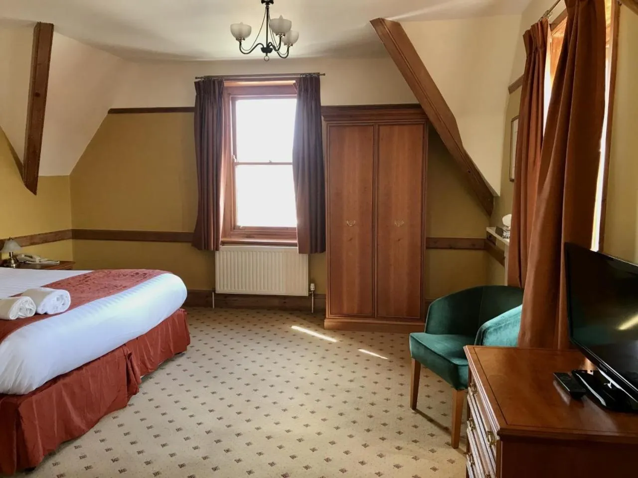 Bed in Purbeck House Hotel & Louisa Lodge