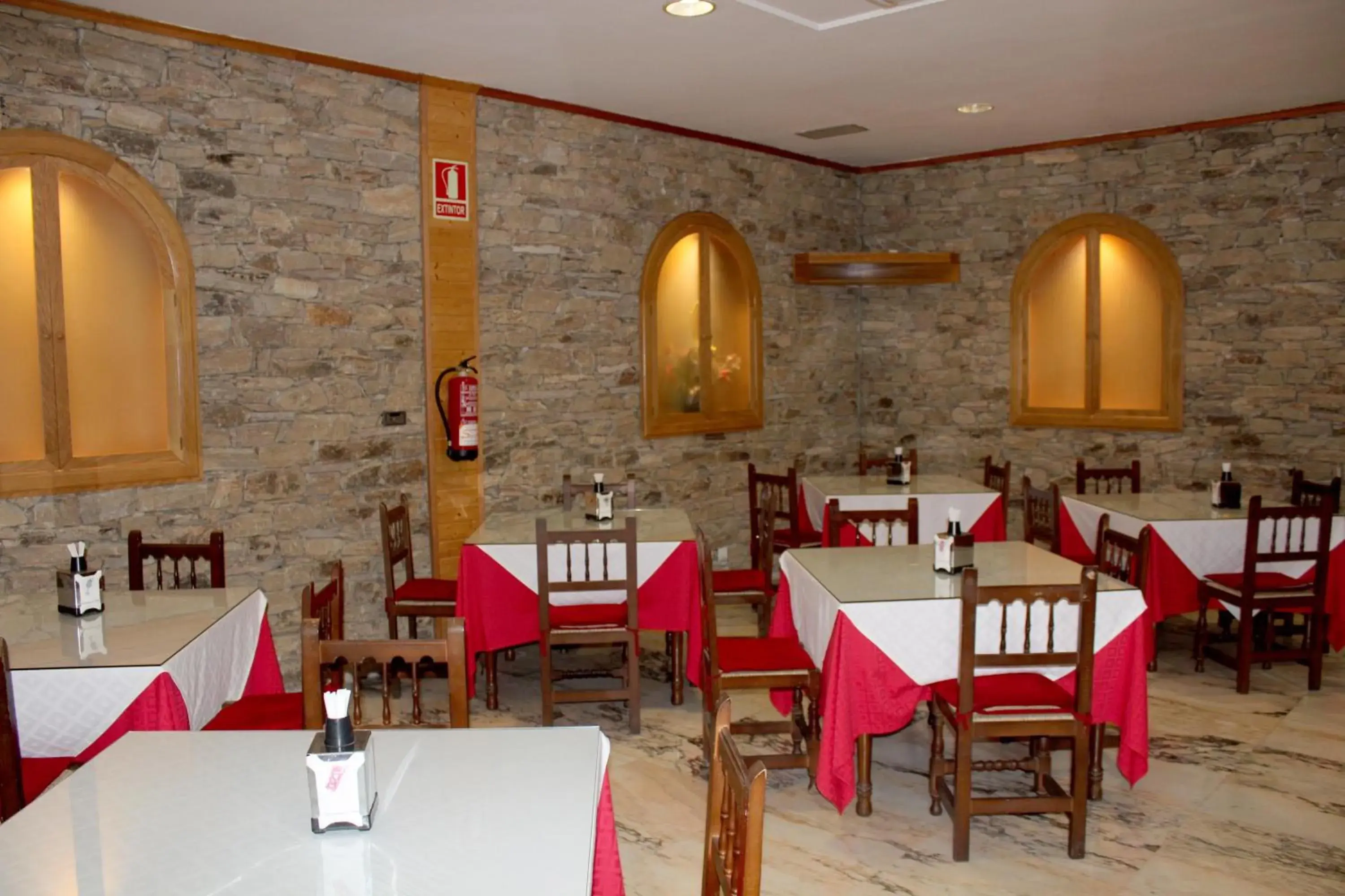 Restaurant/places to eat in Hotel Park Restaurant/places to eat in Hotel Park