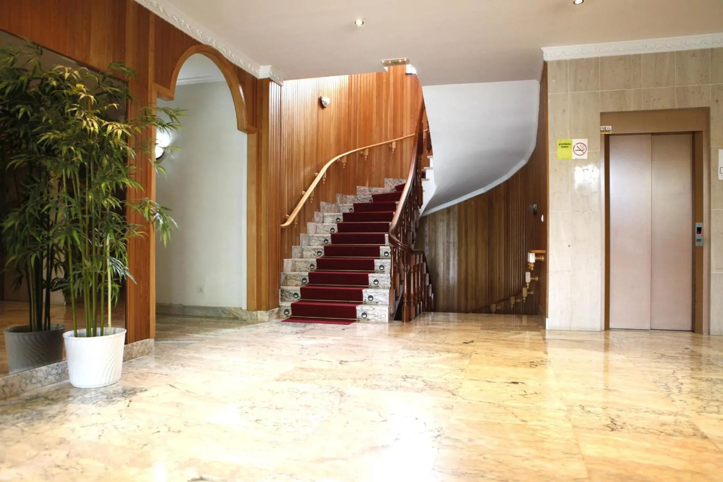 Lobby or reception in Hotel Park Lobby or reception in Hotel Park