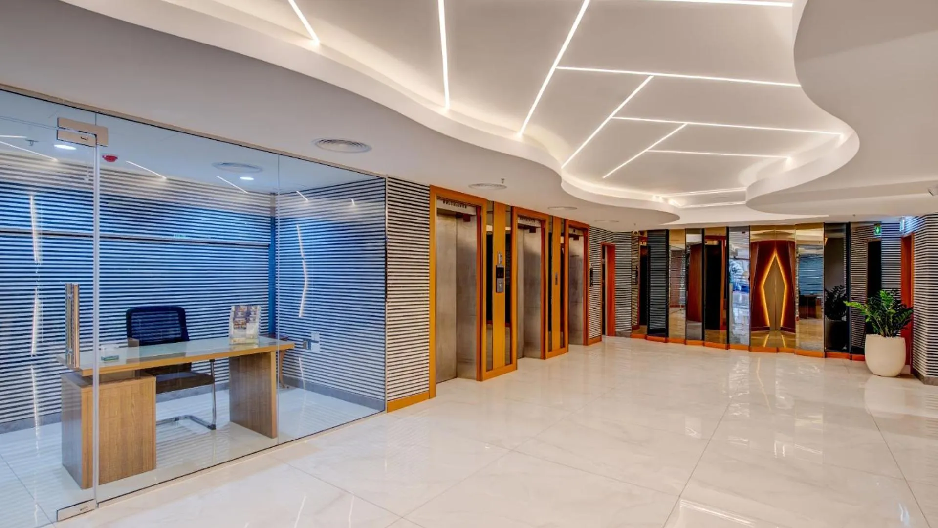 Lobby or reception in Vendome Plaza Hotel