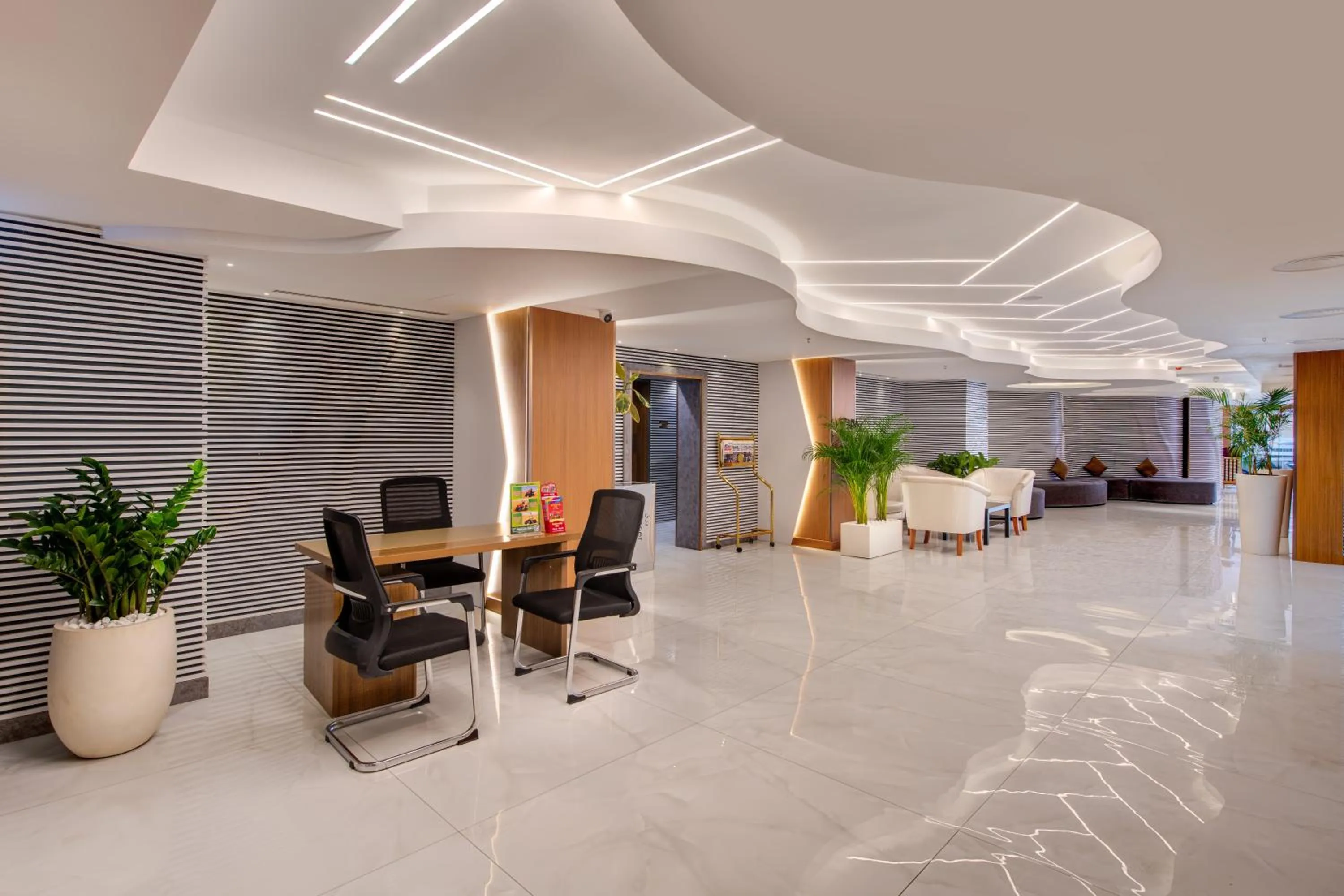 Lobby or reception in Vendome Plaza Hotel