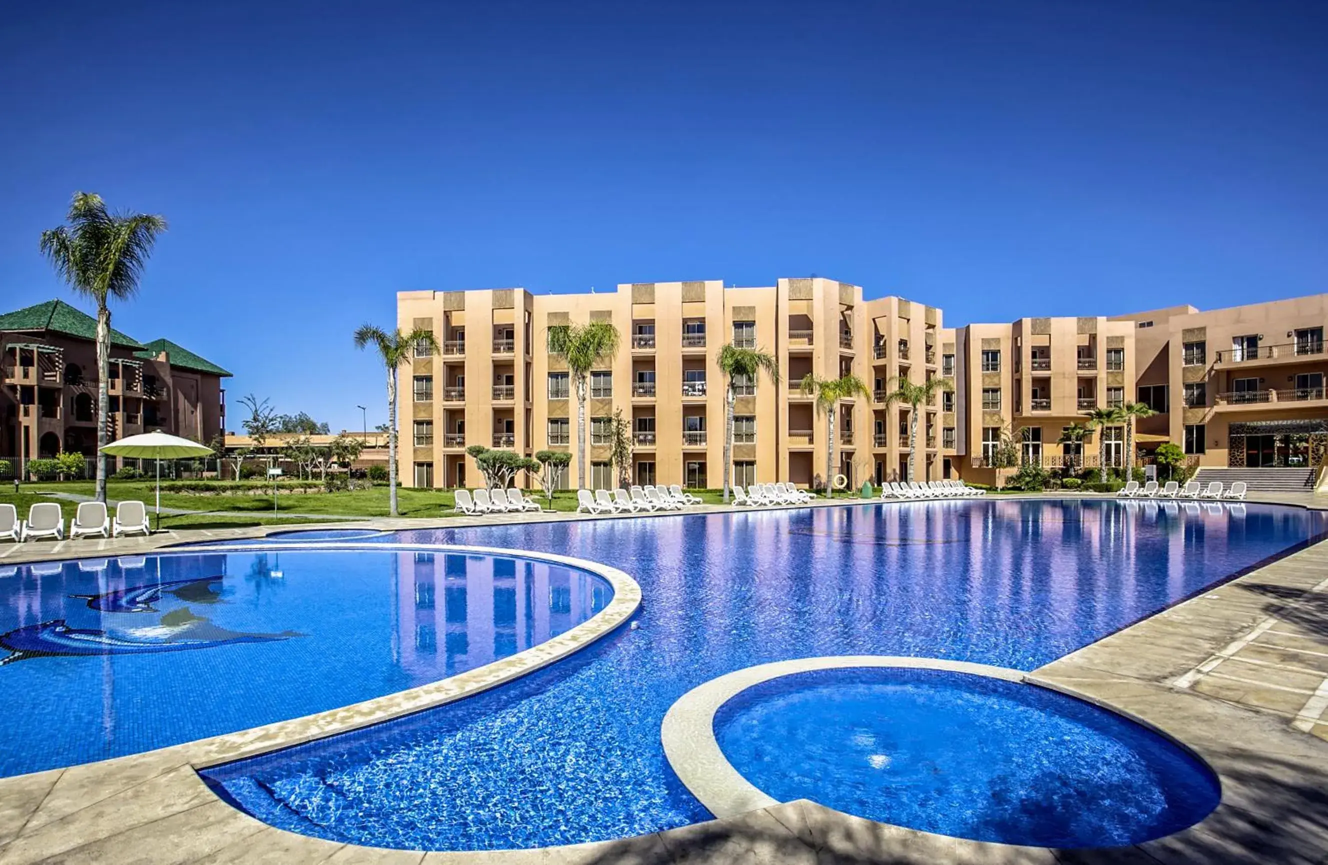 Property building in Palm Appart Hôtel Marrakech Property building in Palm Appart Hôtel Marrakech
