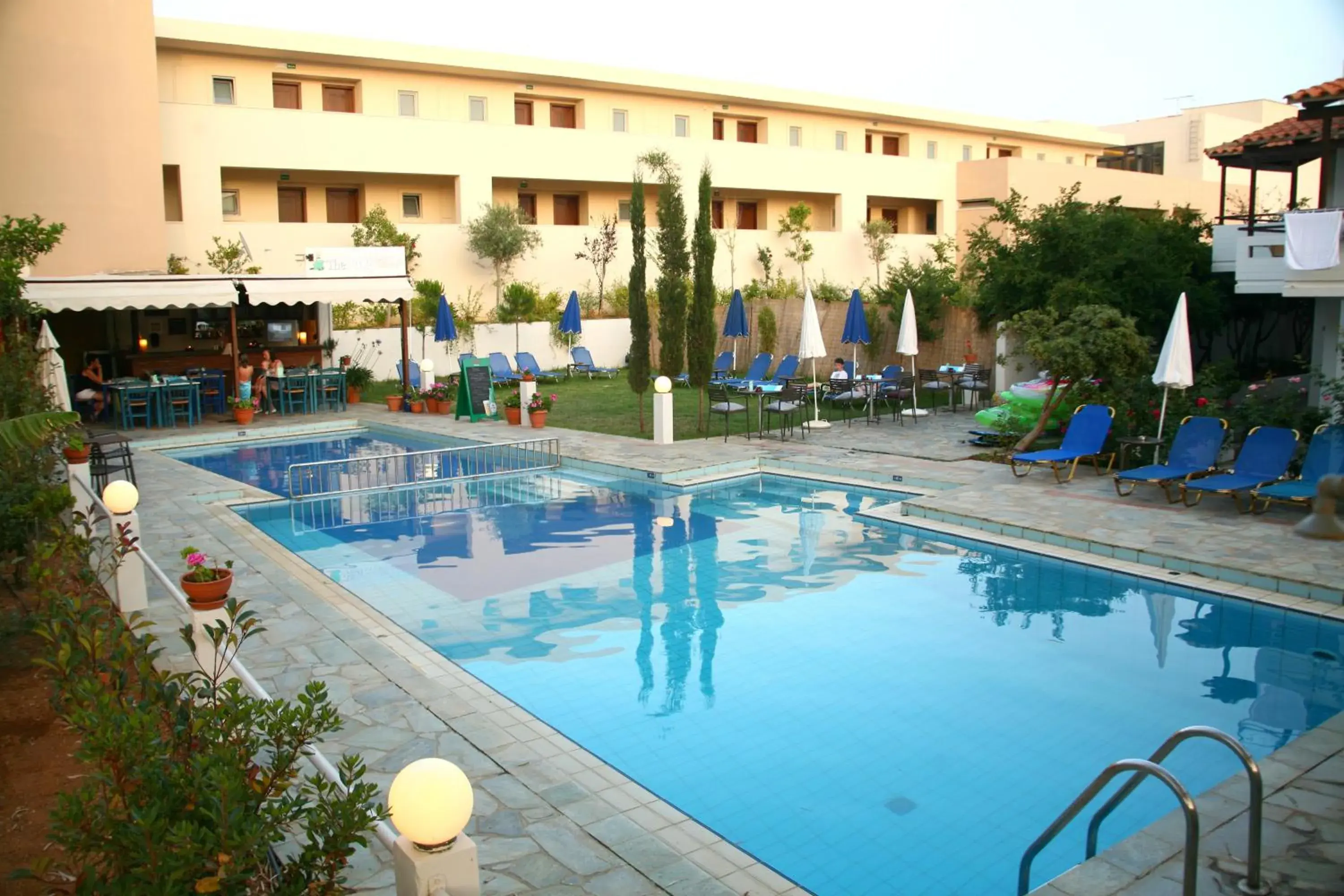 Swimming pool in Proimos Maisonnettes Swimming pool in Proimos Maisonnettes