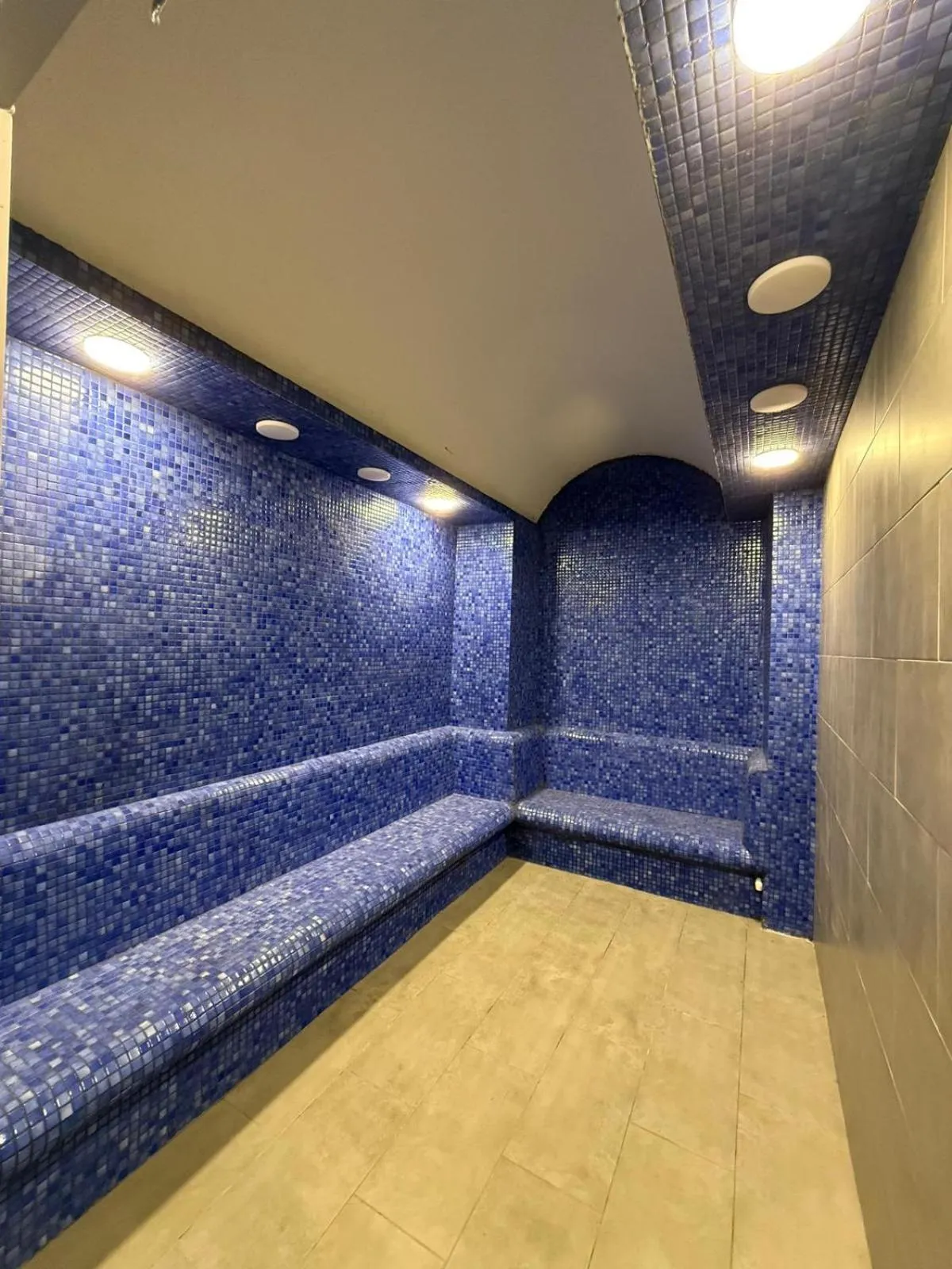 Steam room in Aria Palace Taksim