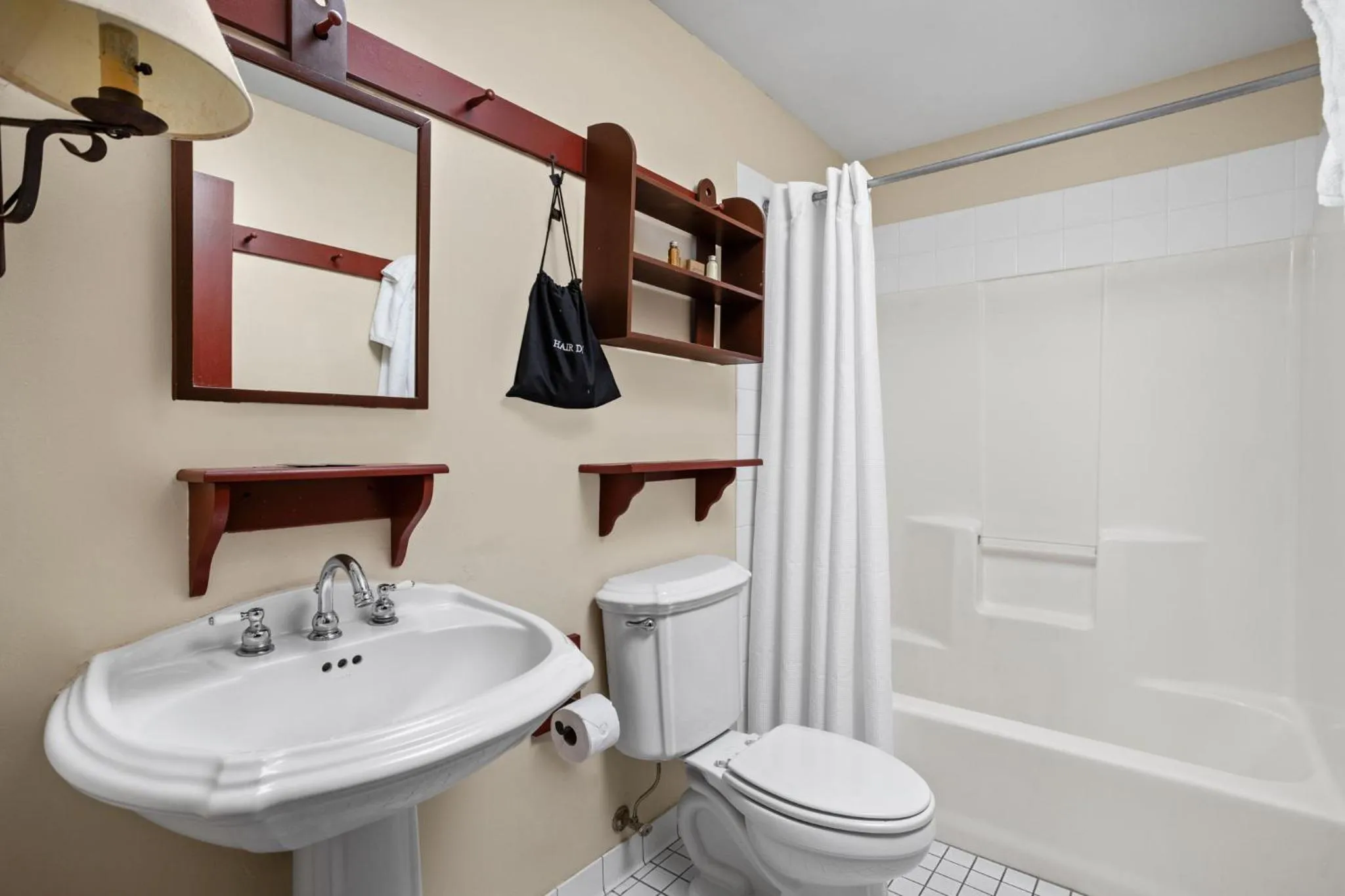 Bathroom in Artists Colony