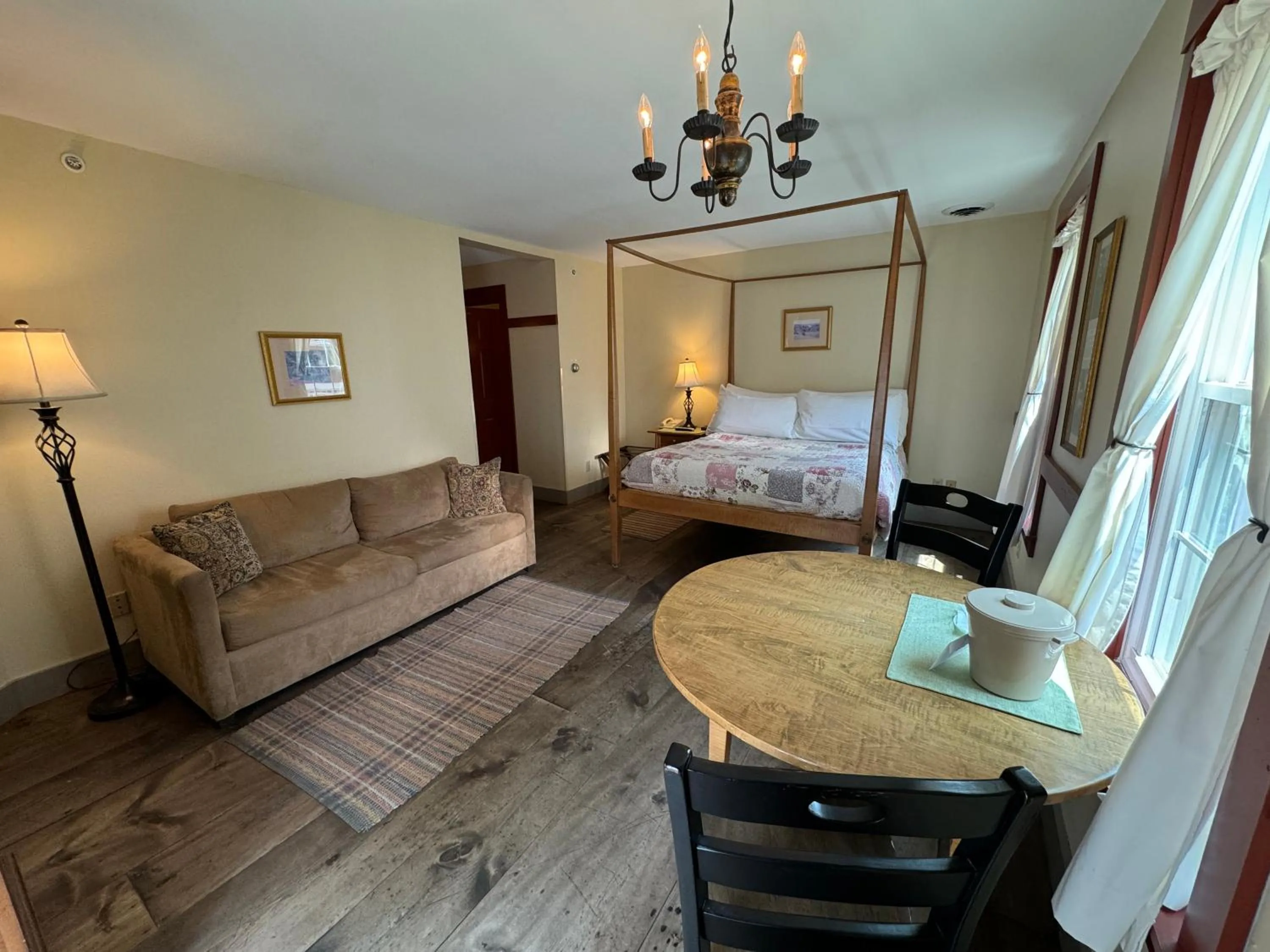 Bed in Artists Colony