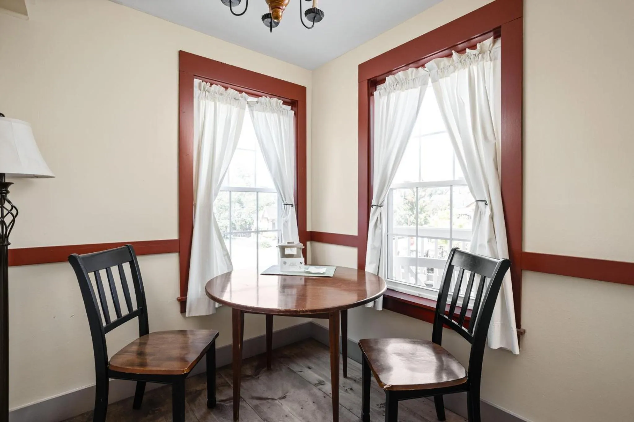 Dining area in Artists Colony