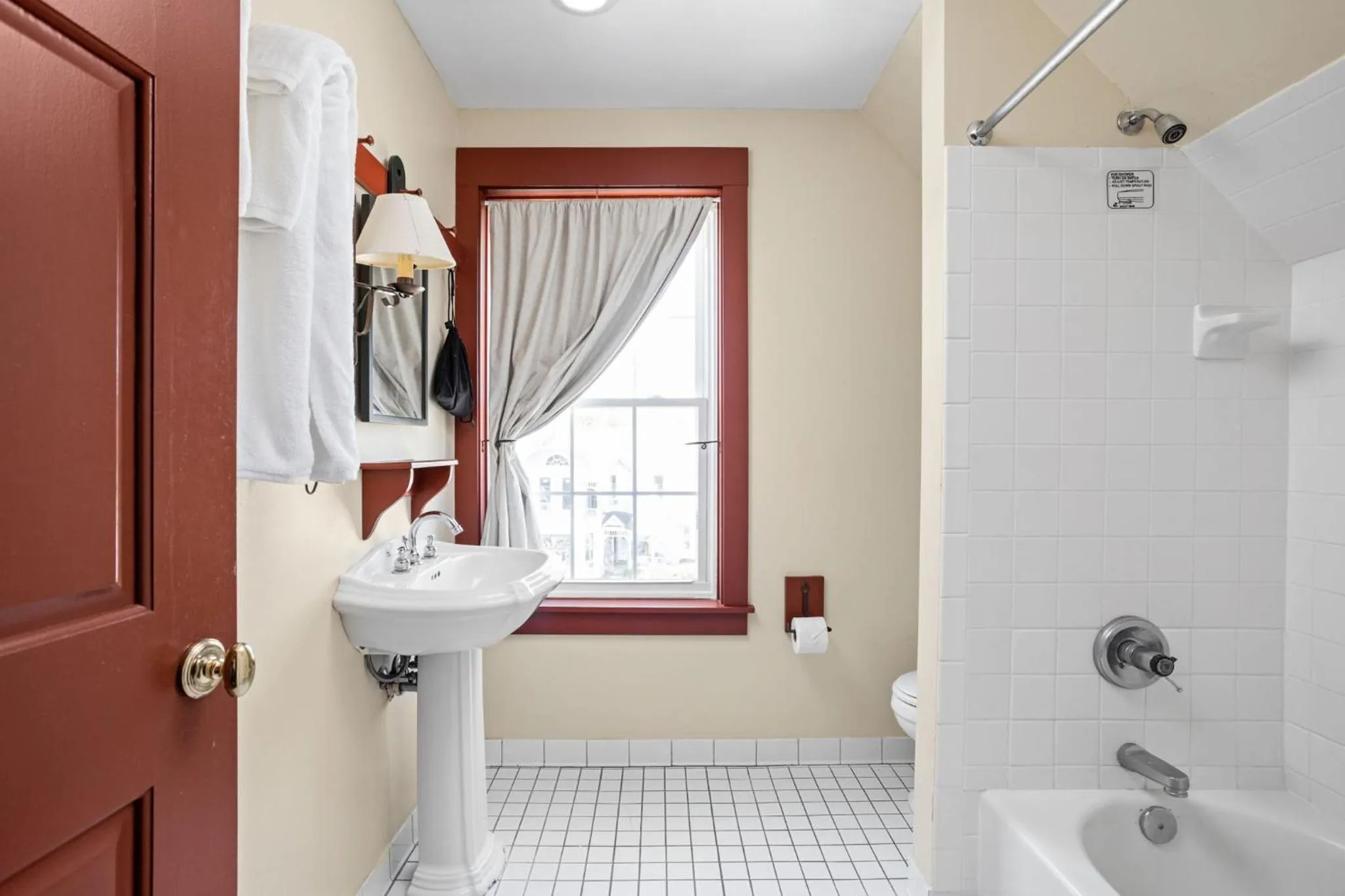 Bathroom in Artists Colony