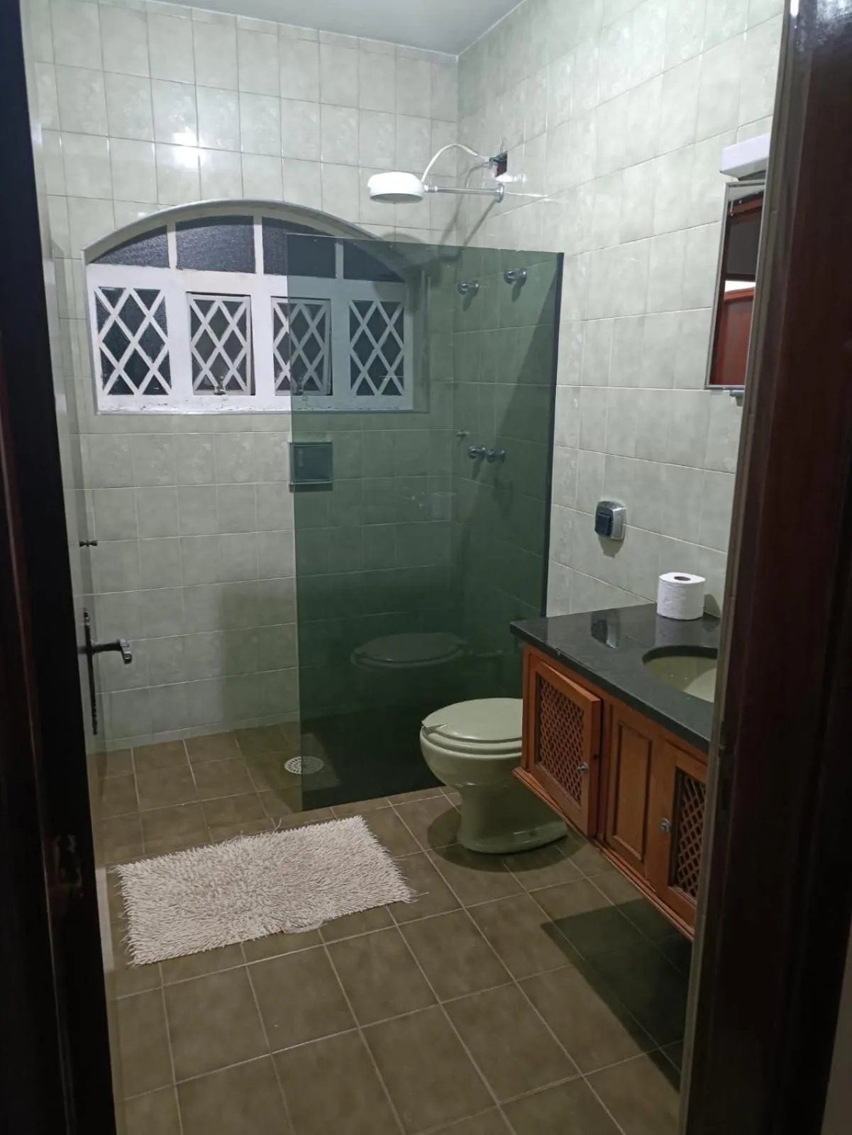 Shower in Quartos do Fred