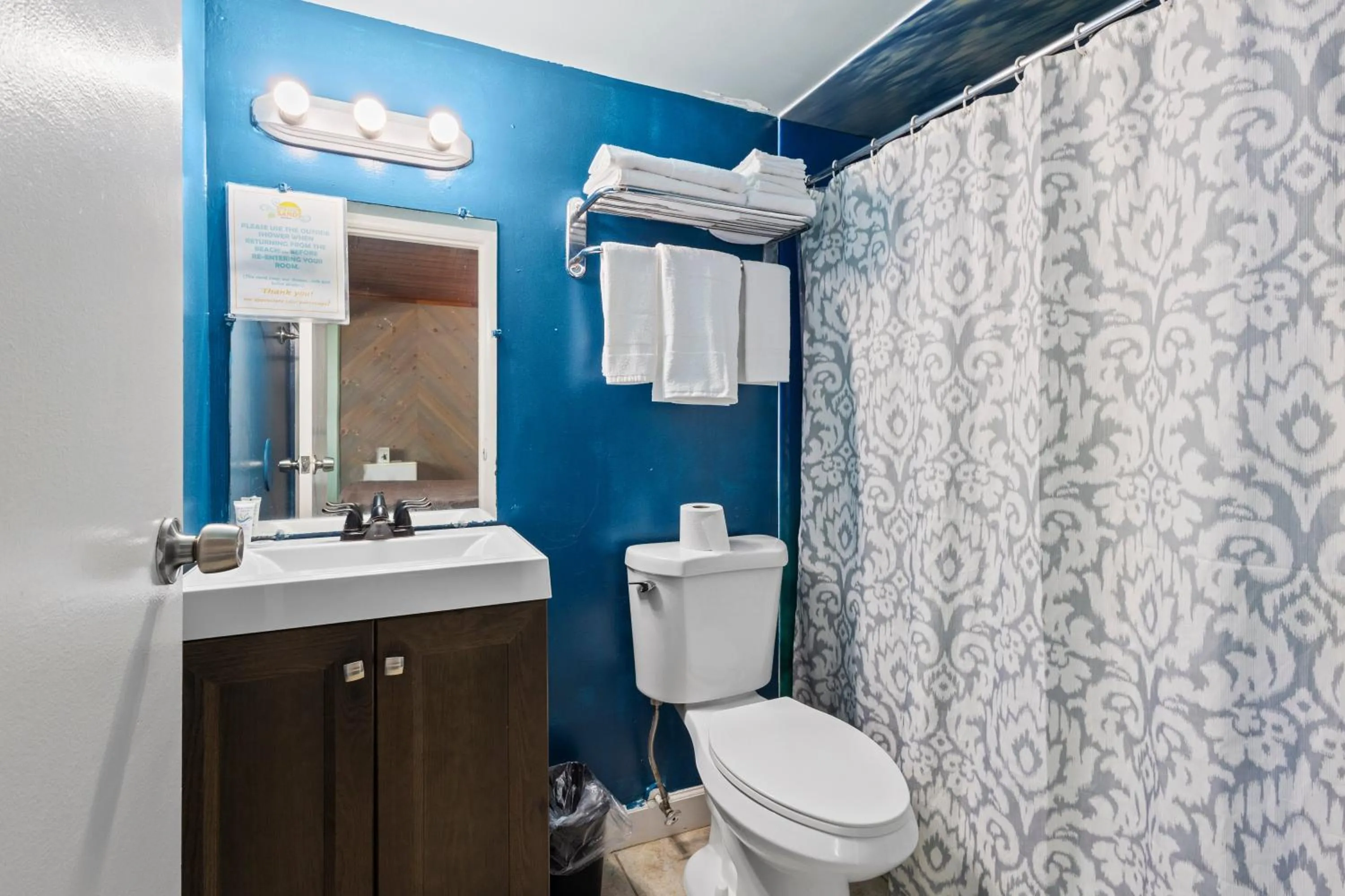Oceanfront Inn, Inlet View, King Bed, #9