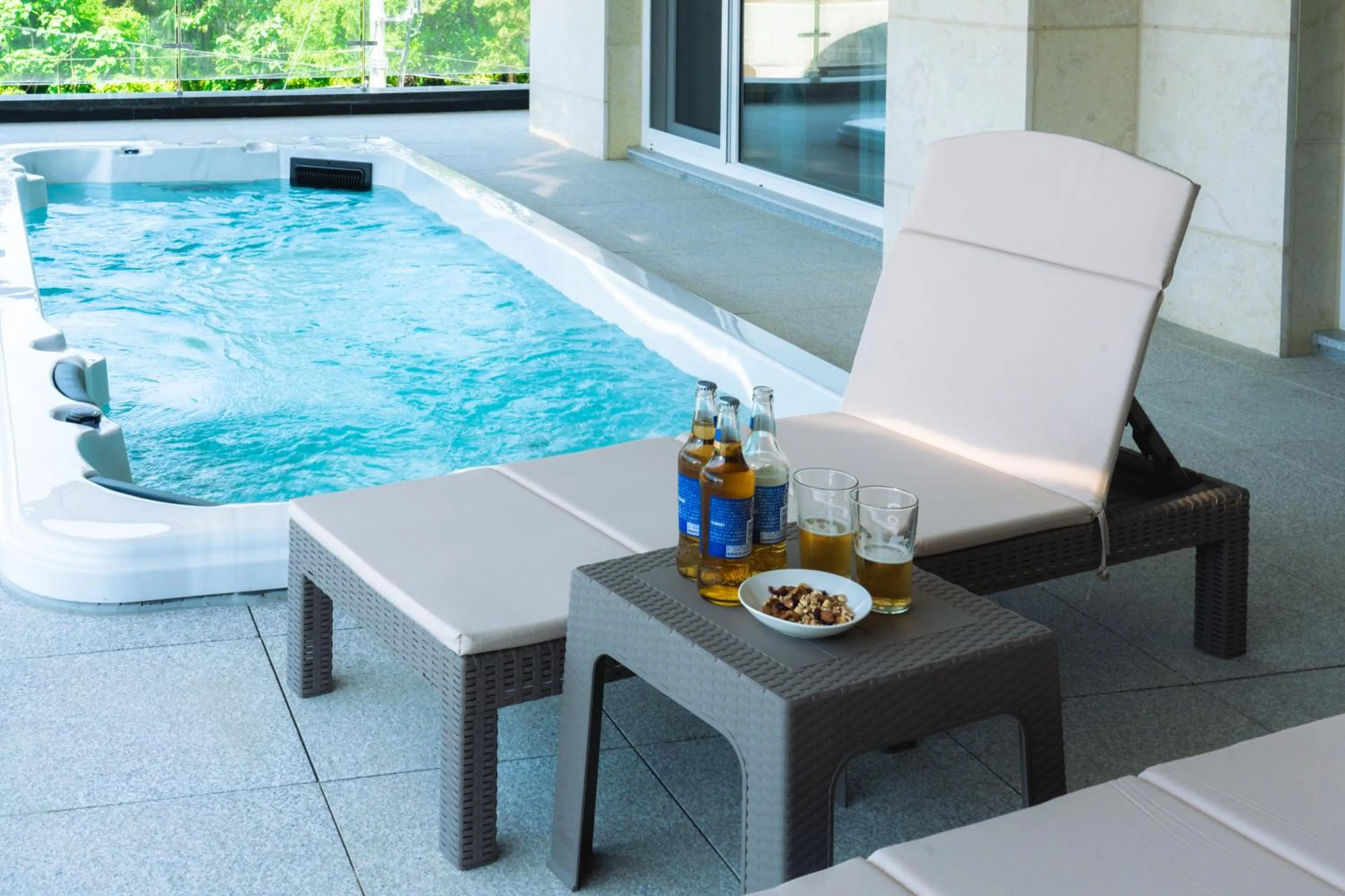 Hot Tub in Dongho Beach Hotel