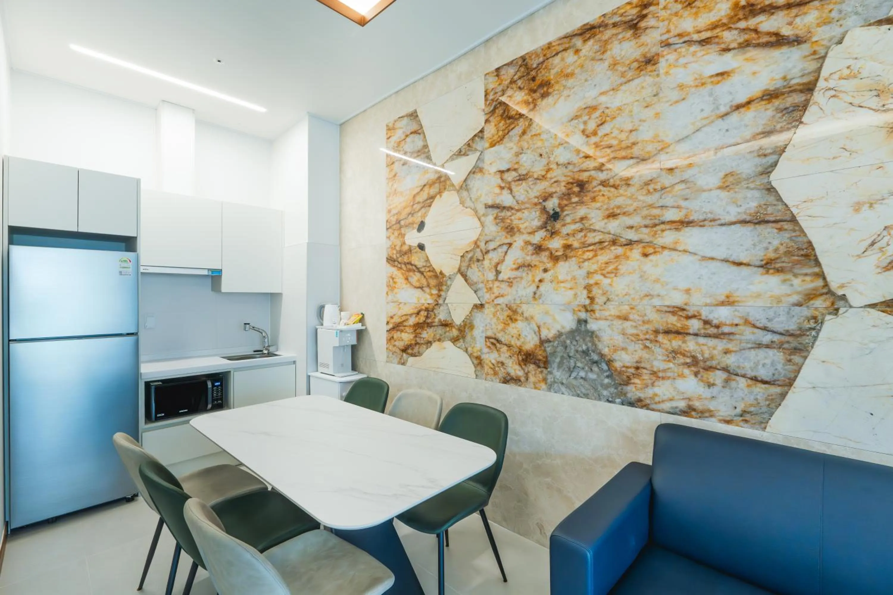 Kitchen or kitchenette in Dongho Beach Hotel