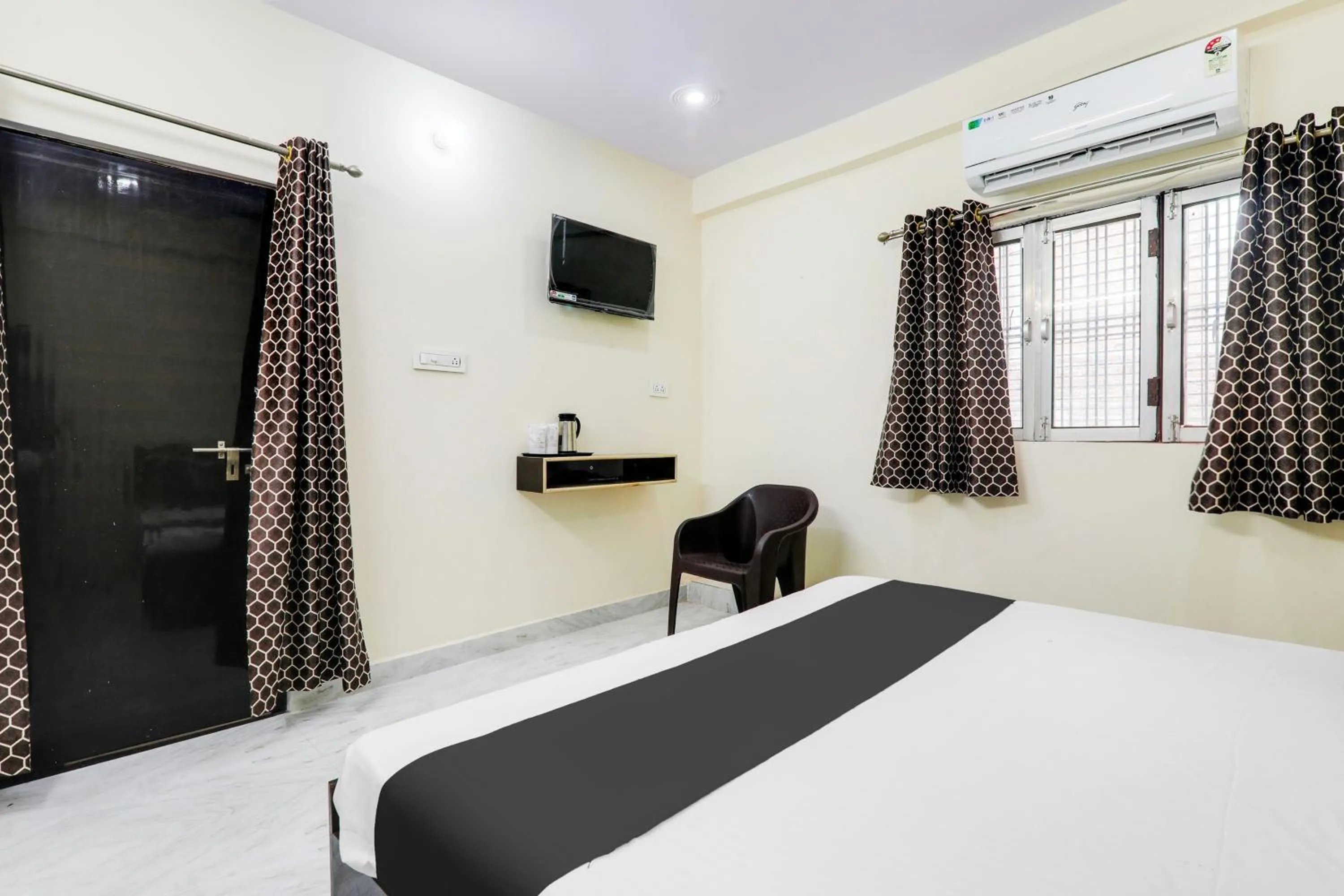 Bedroom, Bed in Hotel O Ramam