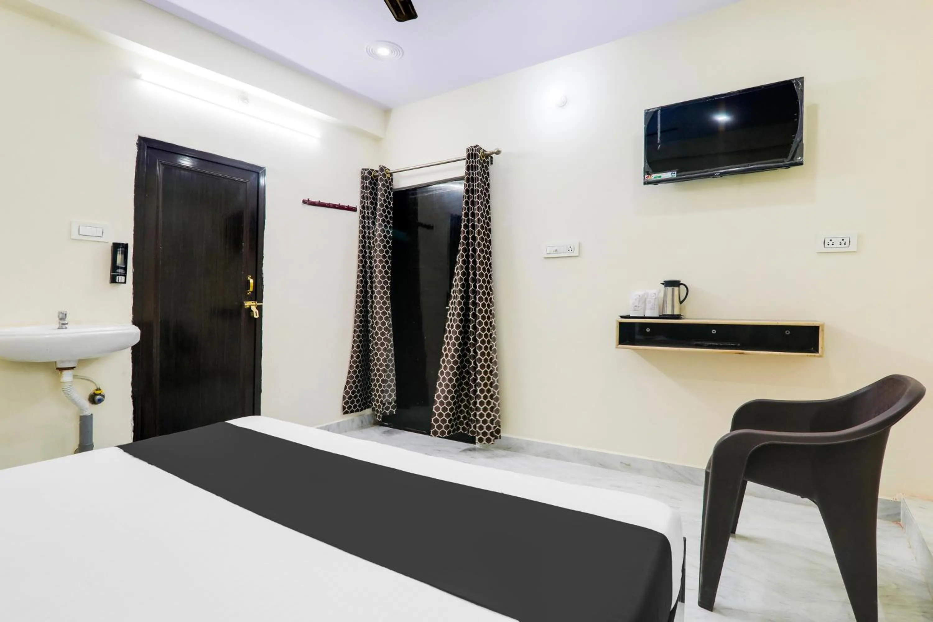 Bedroom, Bed in Hotel O Ramam