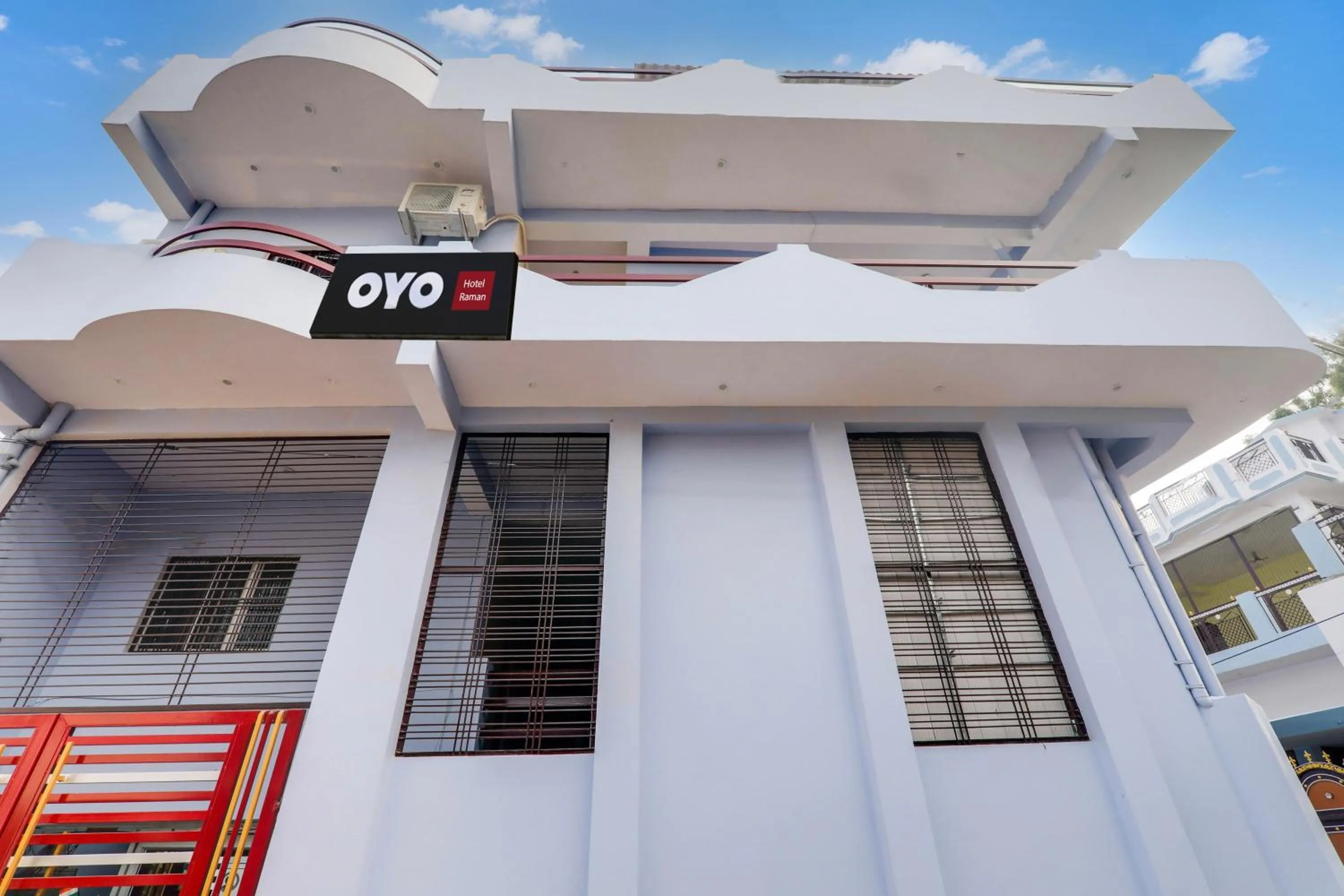 Facade/entrance in Hotel O Ramam