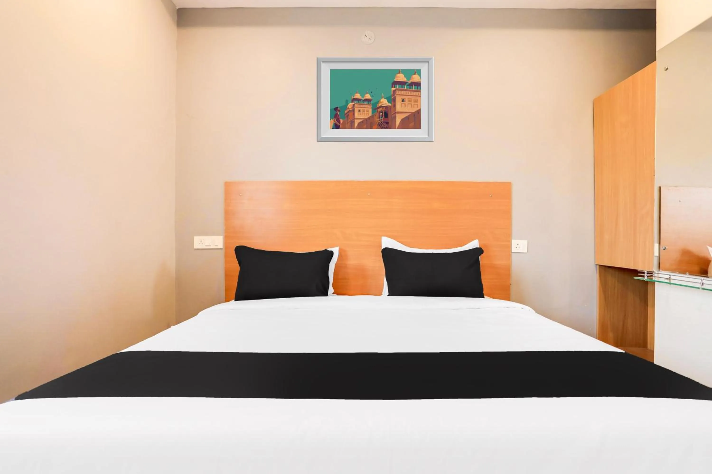 Bedroom, Bed in Super Collection O RBS ECIL