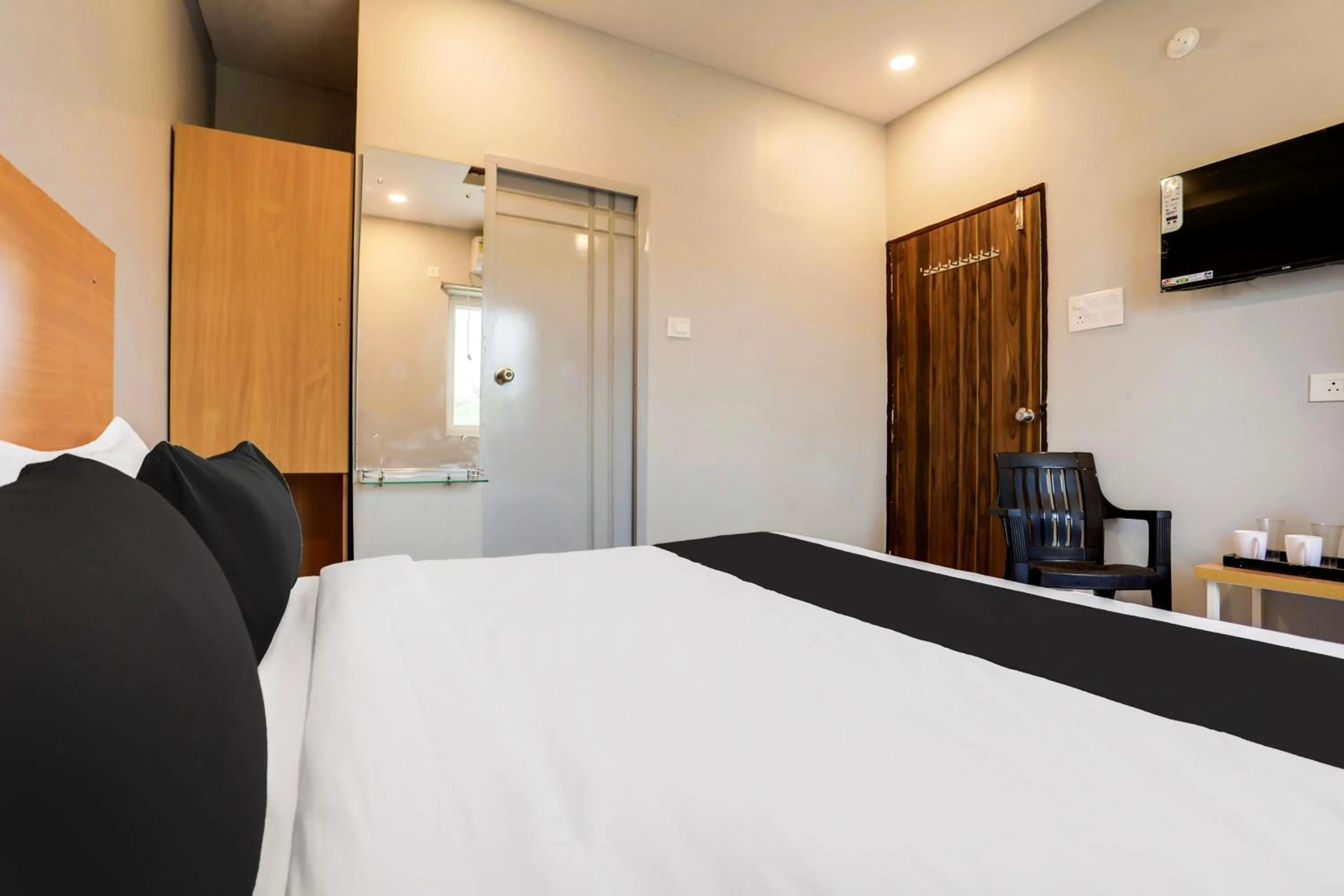 Bedroom, Bed in Super Collection O RBS ECIL