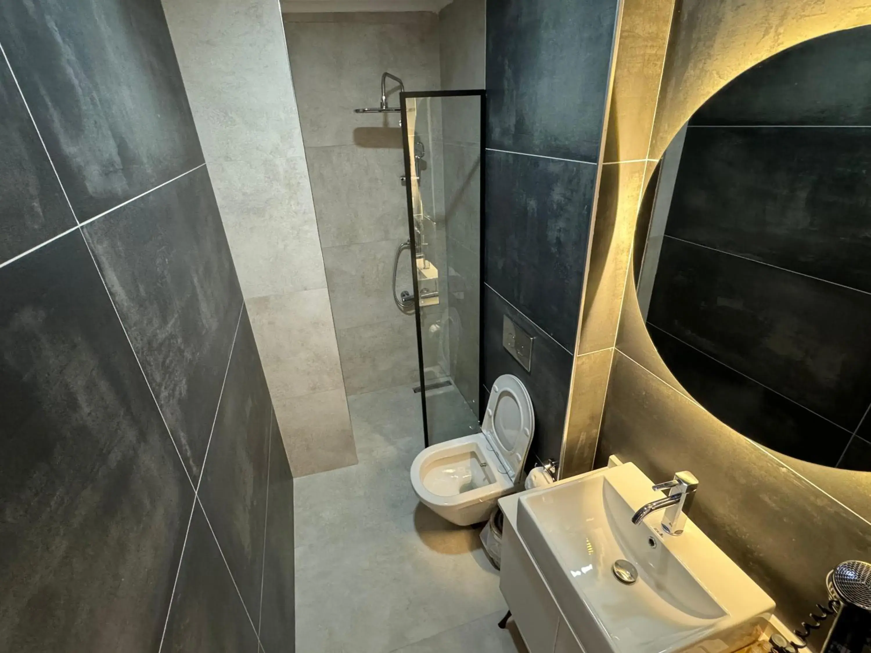 Deluxe Room - single occupancy in Visse Hotel Deluxe Room - single occupancy in Visse Hotel